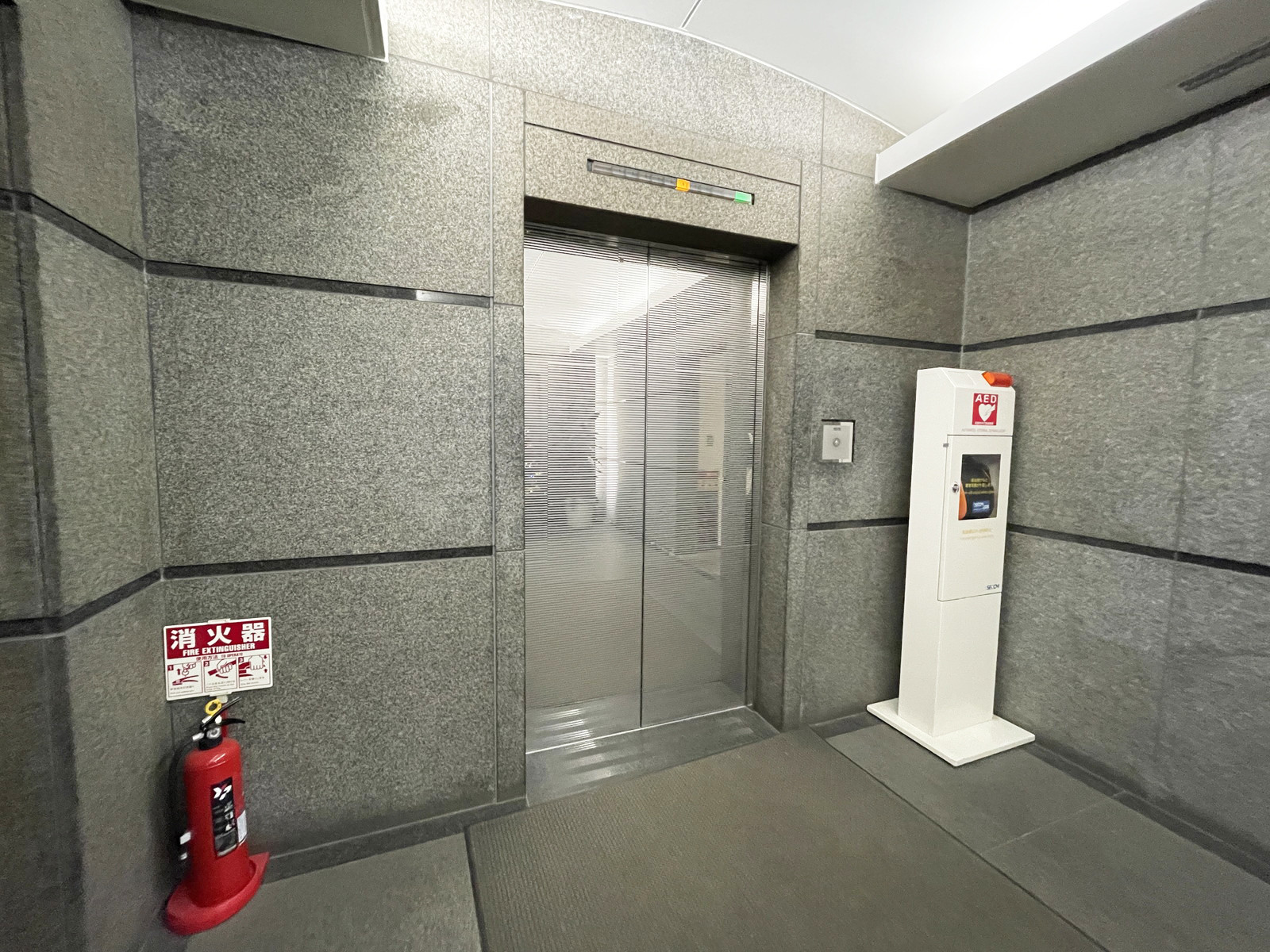 エレベーター(1基)