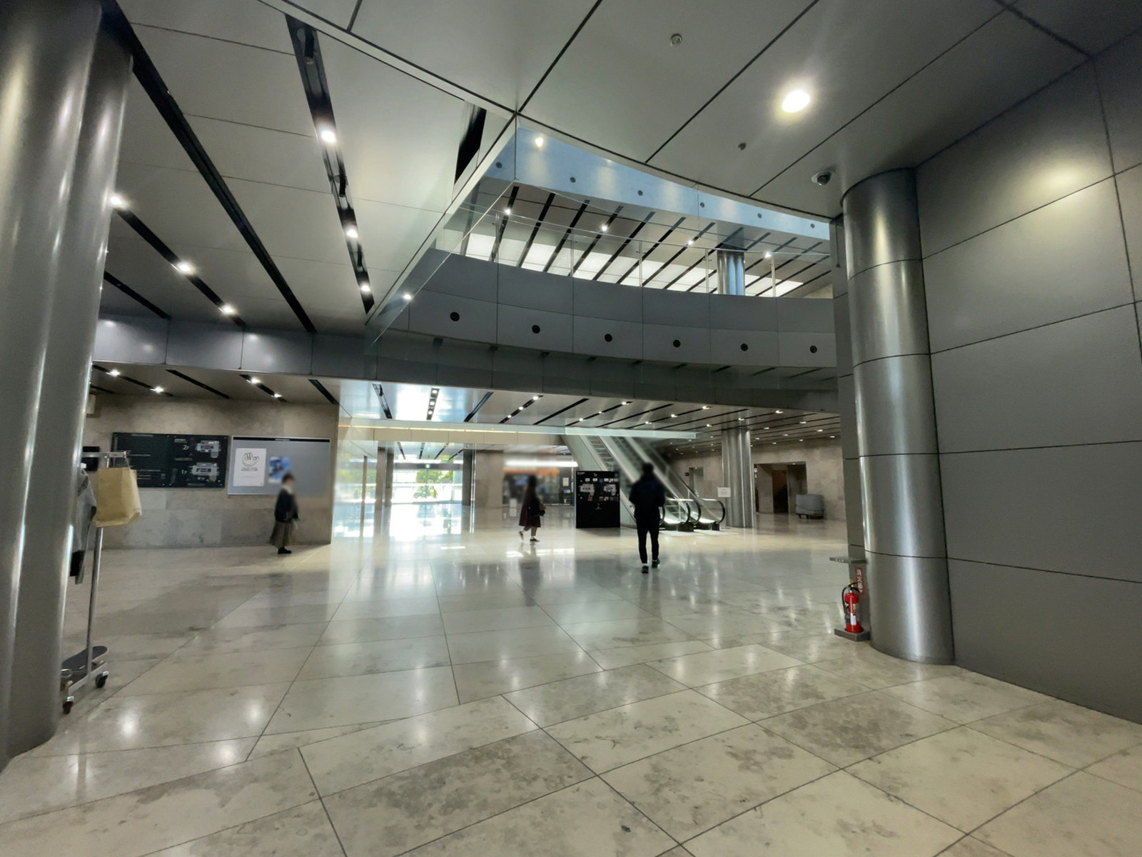 西側ホール