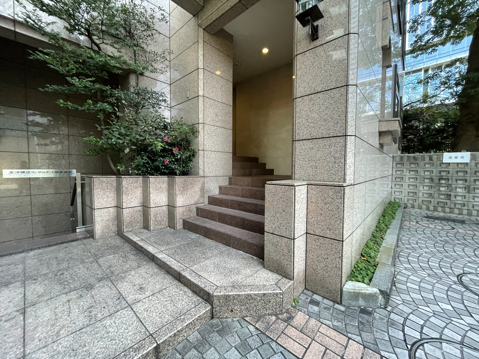 エントランスアプローチ