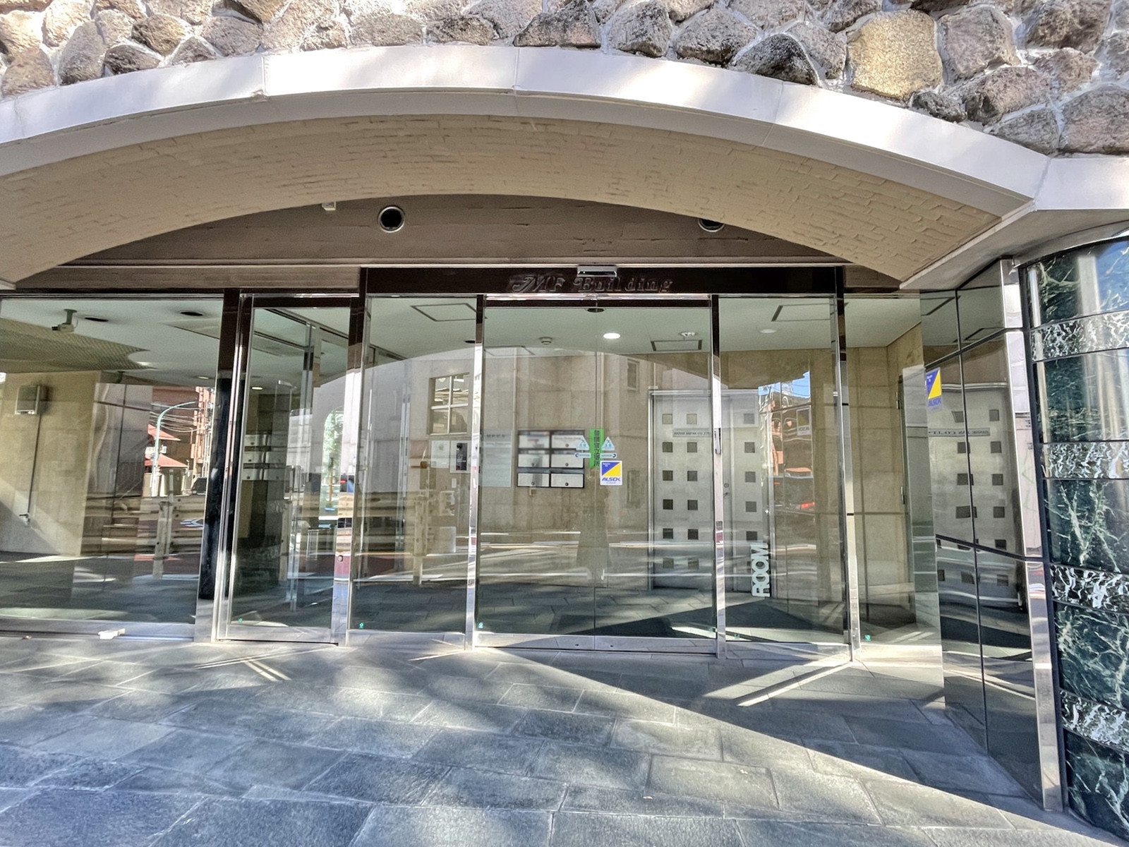 エントランスアプローチ
