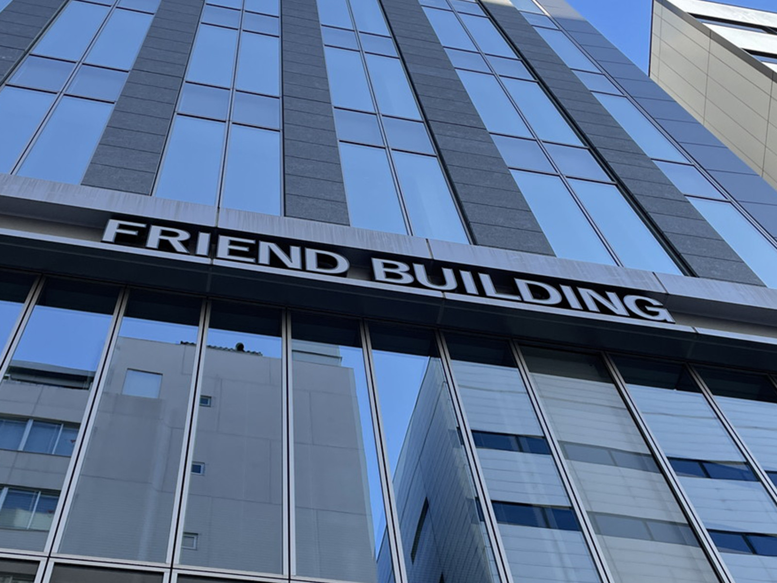 ネームプレート：FRIEND BUILDING