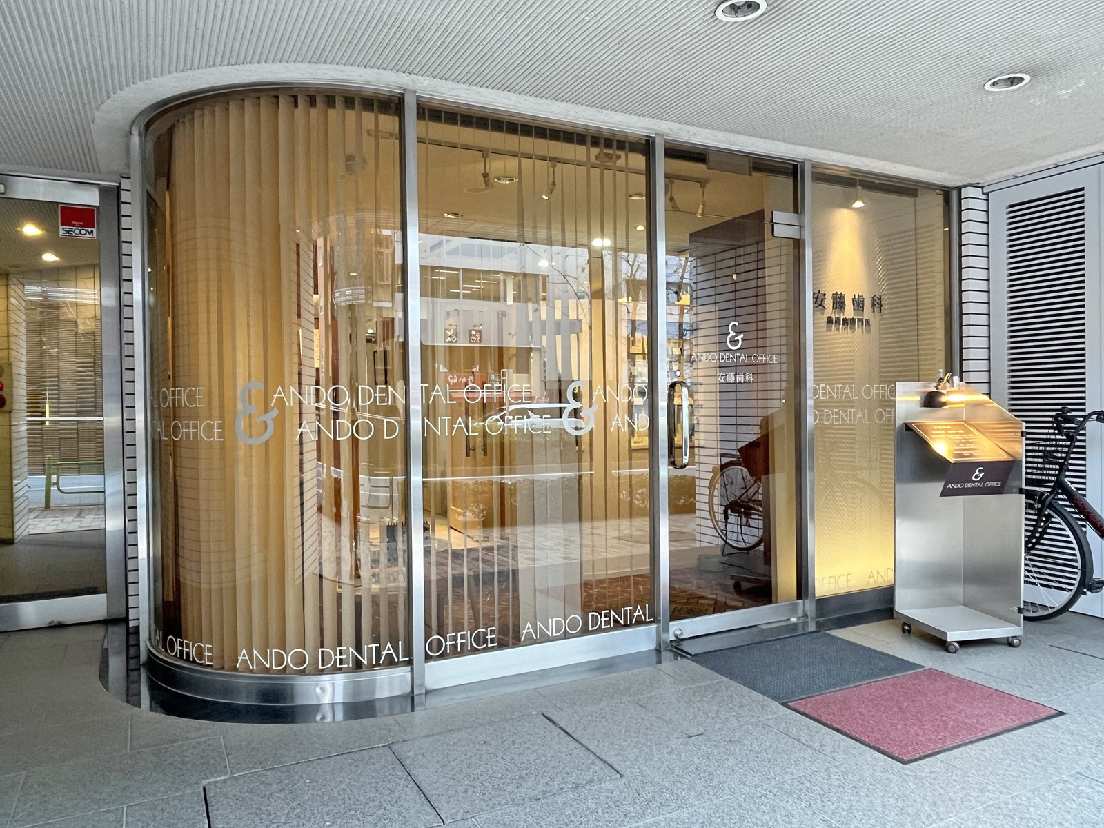 1階テナントの様子