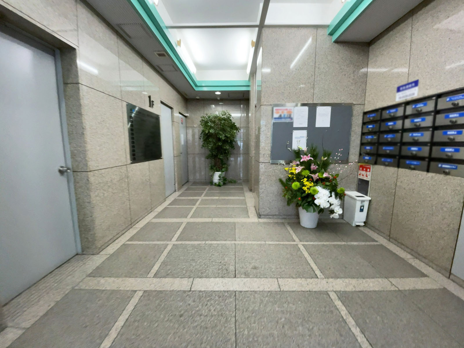エントランス