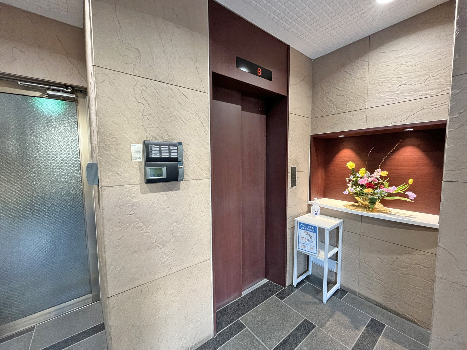 エレベーター(1基)