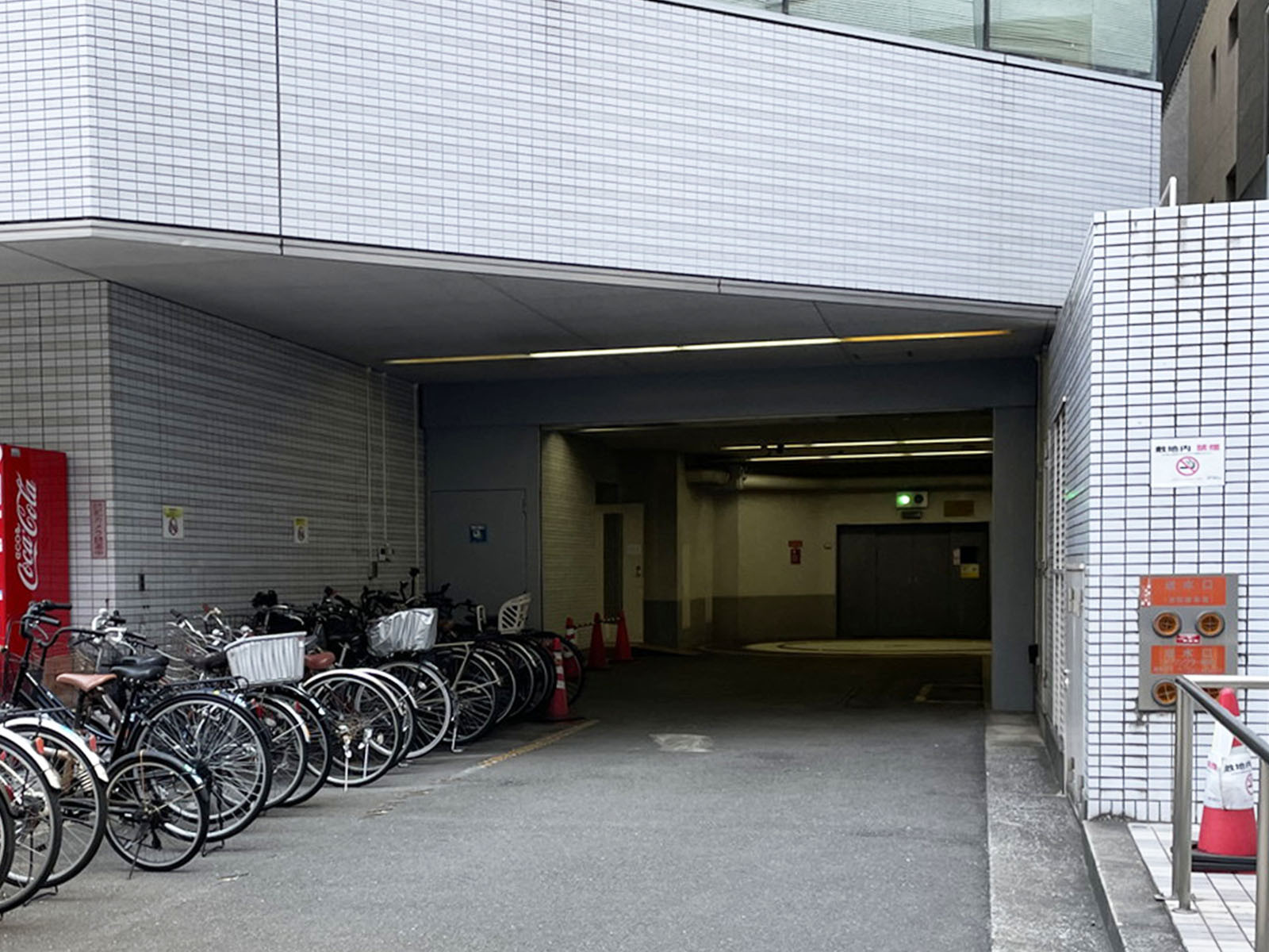 駐車場