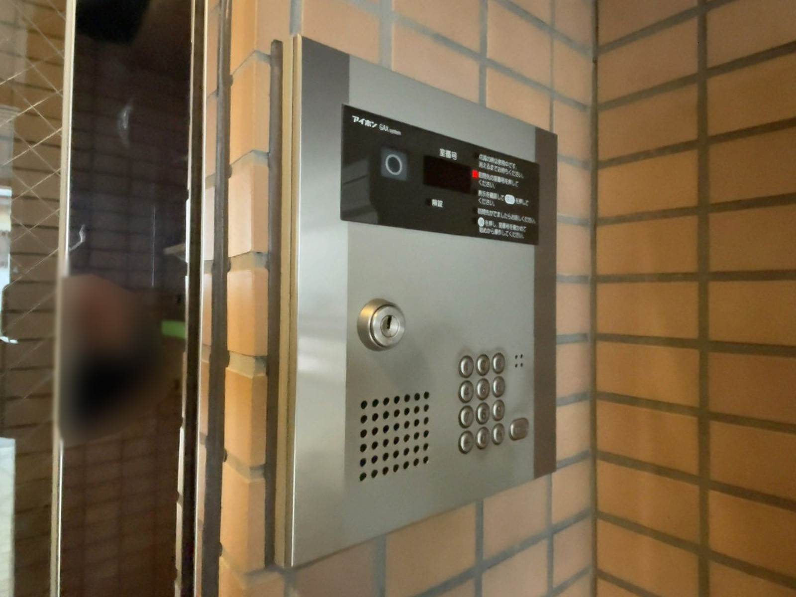 インターホン