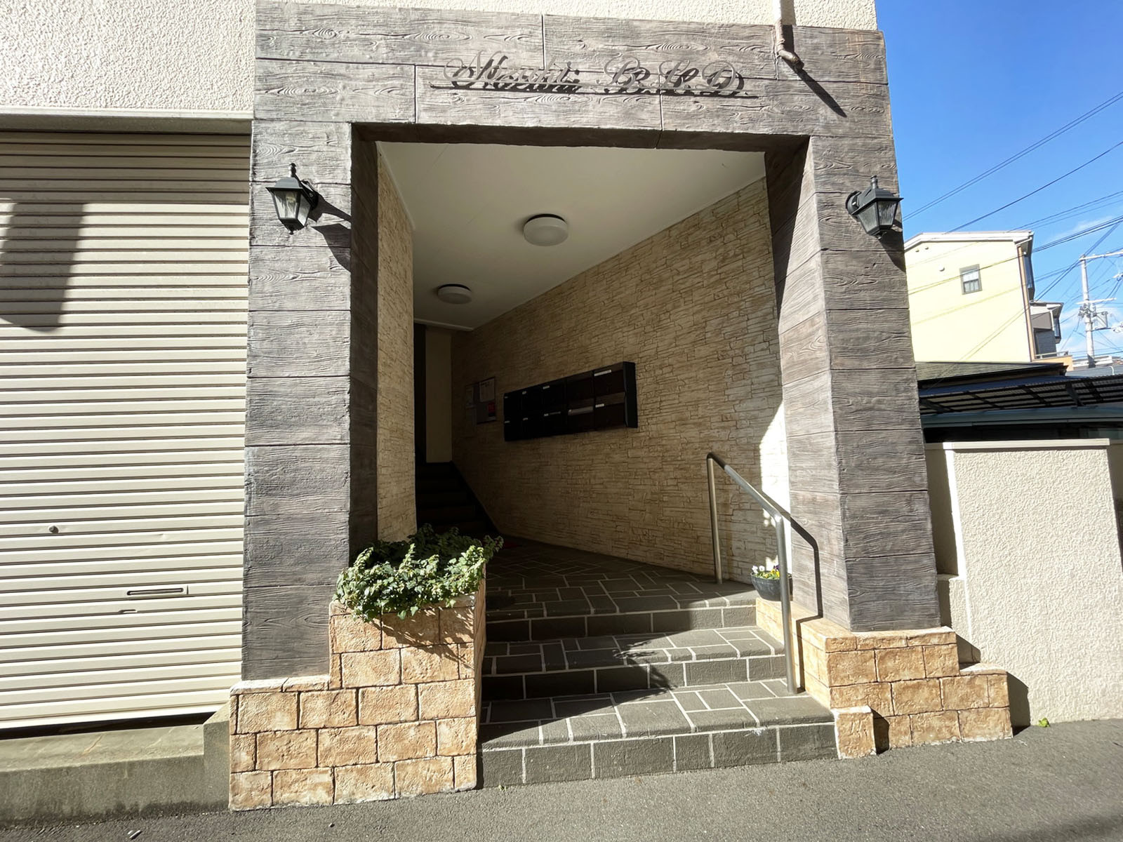オフィスビル出入口