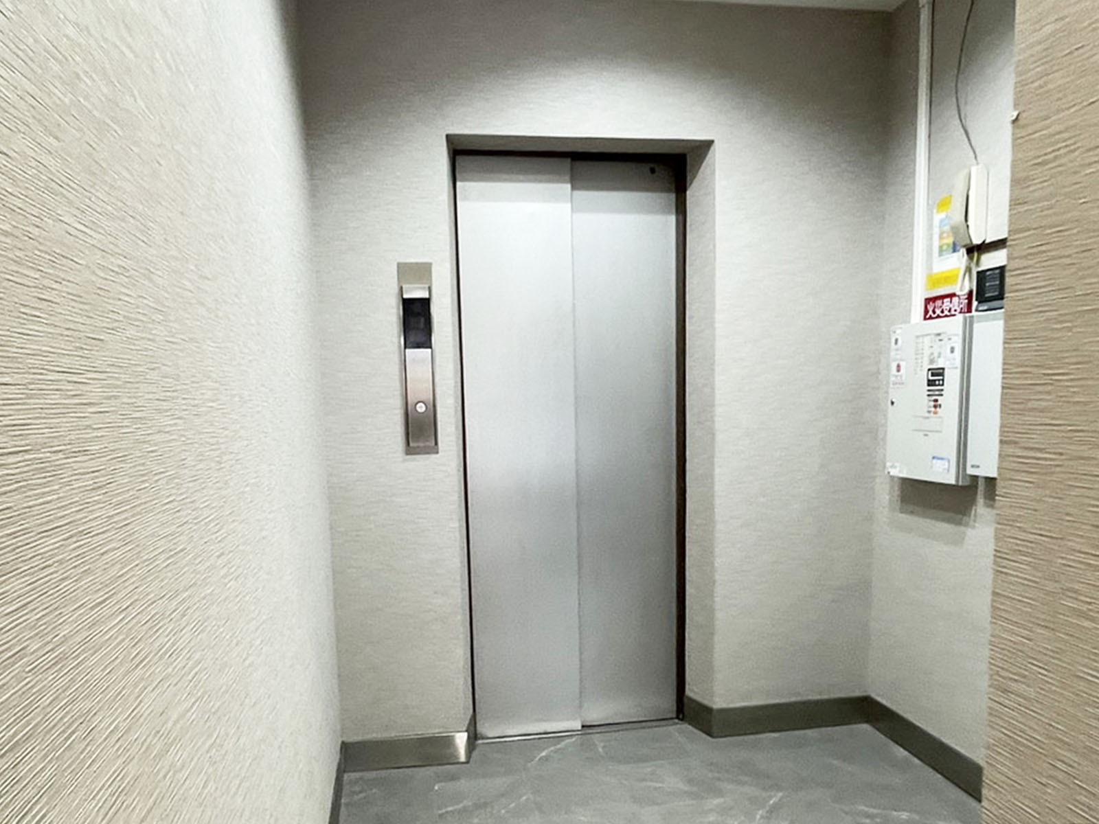 エレベーター