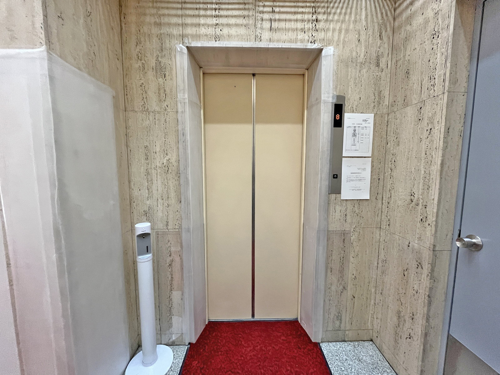 エレベーター(1基)