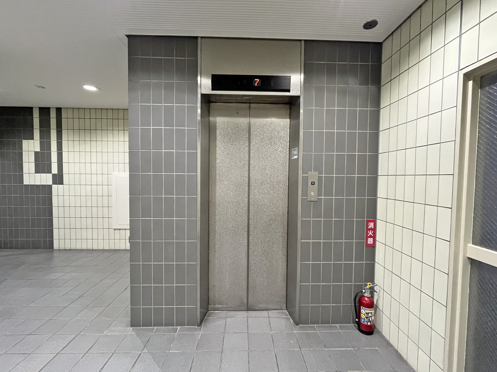 エレベーター