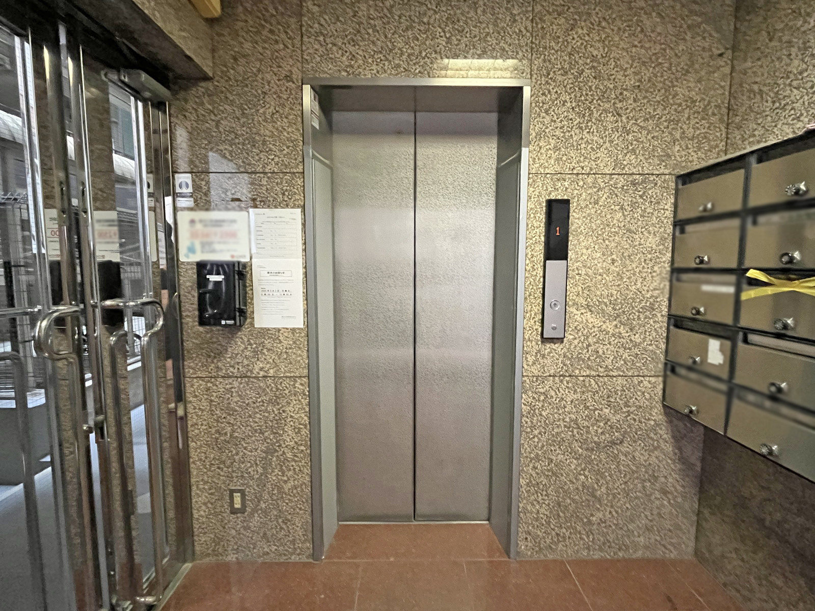 エレベーター