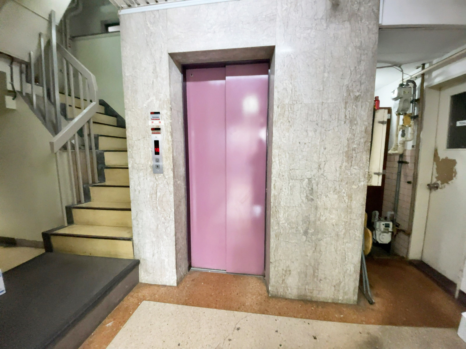 エレベーター