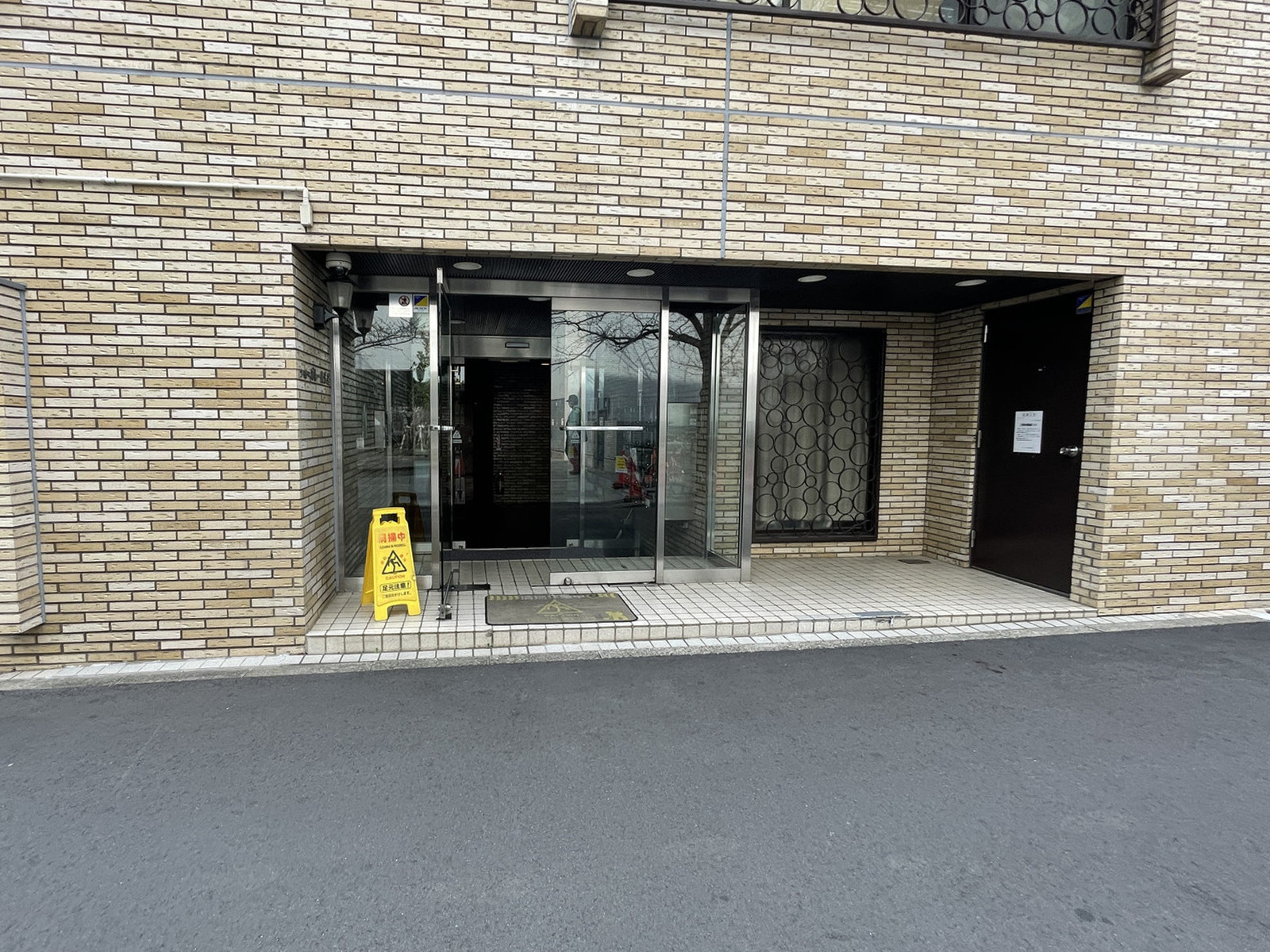 物件出入口