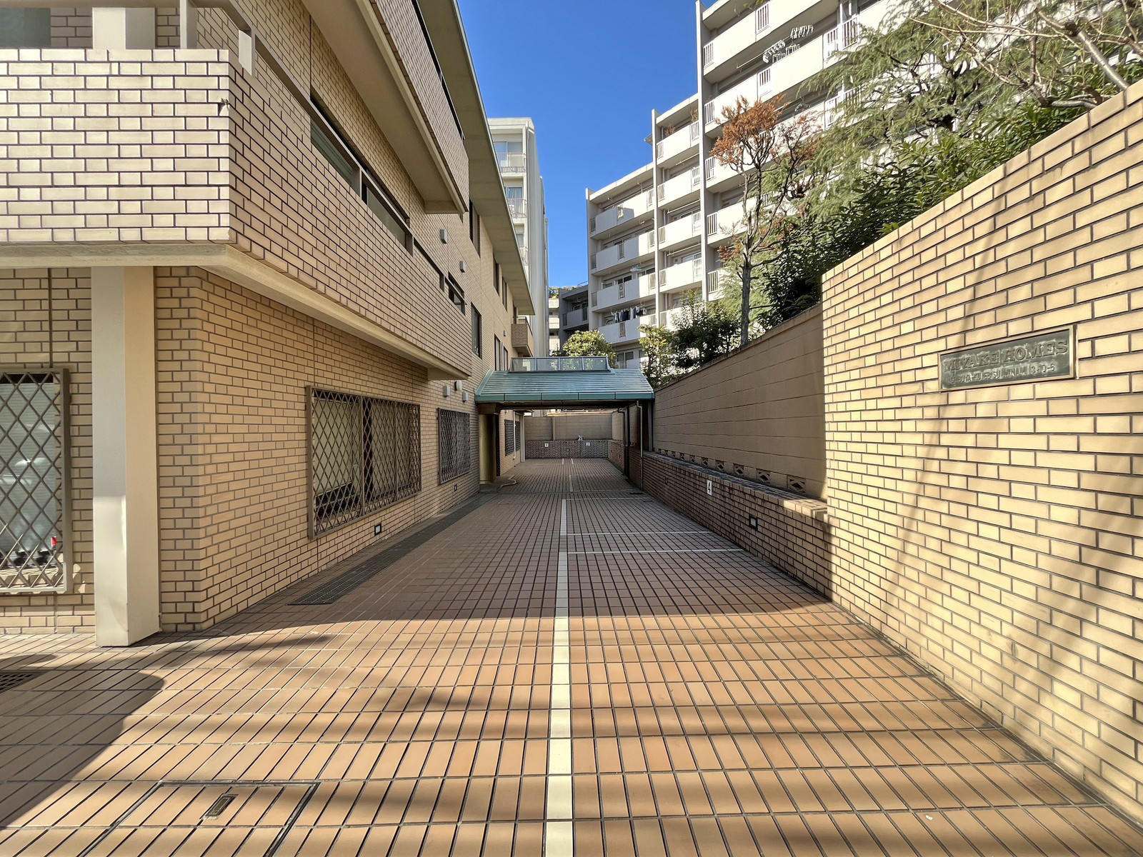 建物出入口