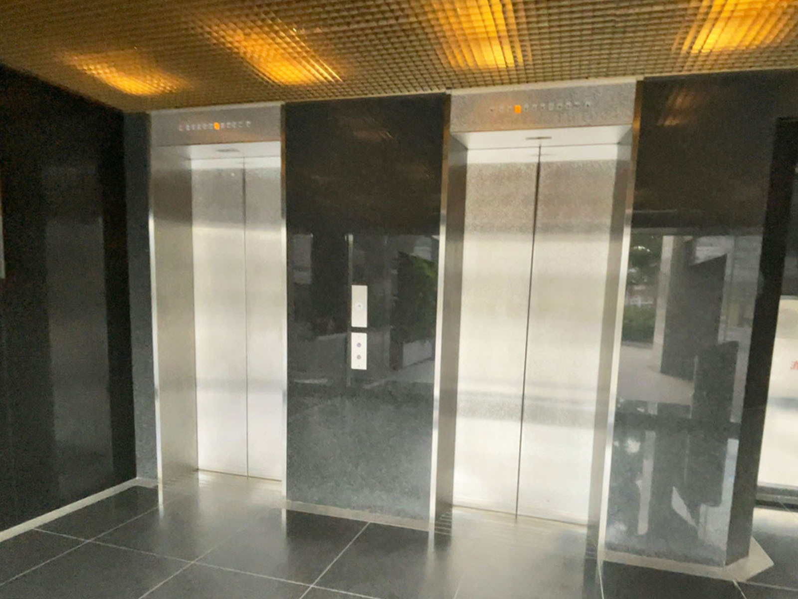 エレベーター