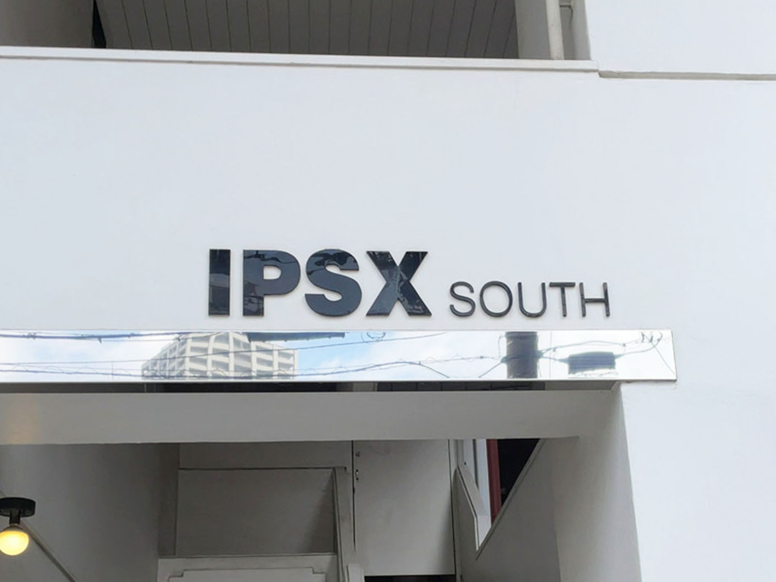 ネームプレート：IPSX SOUTH