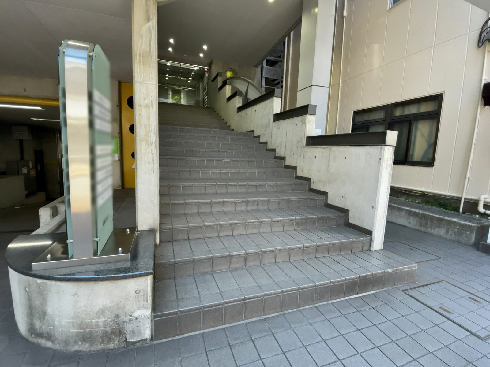 エントランスアプローチ