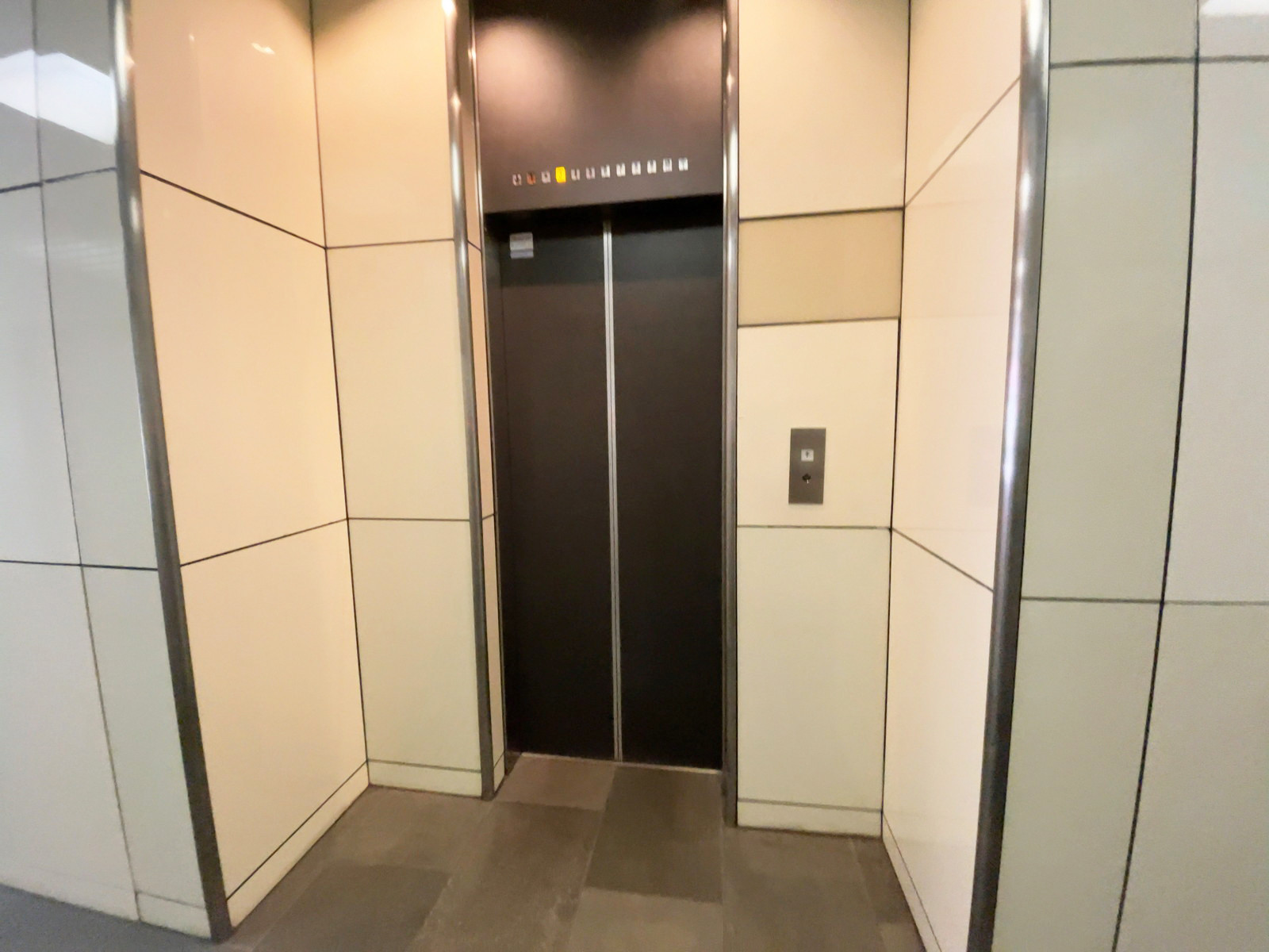 エレベーター