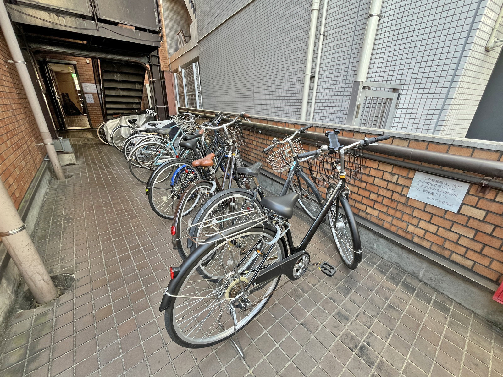 駐輪場