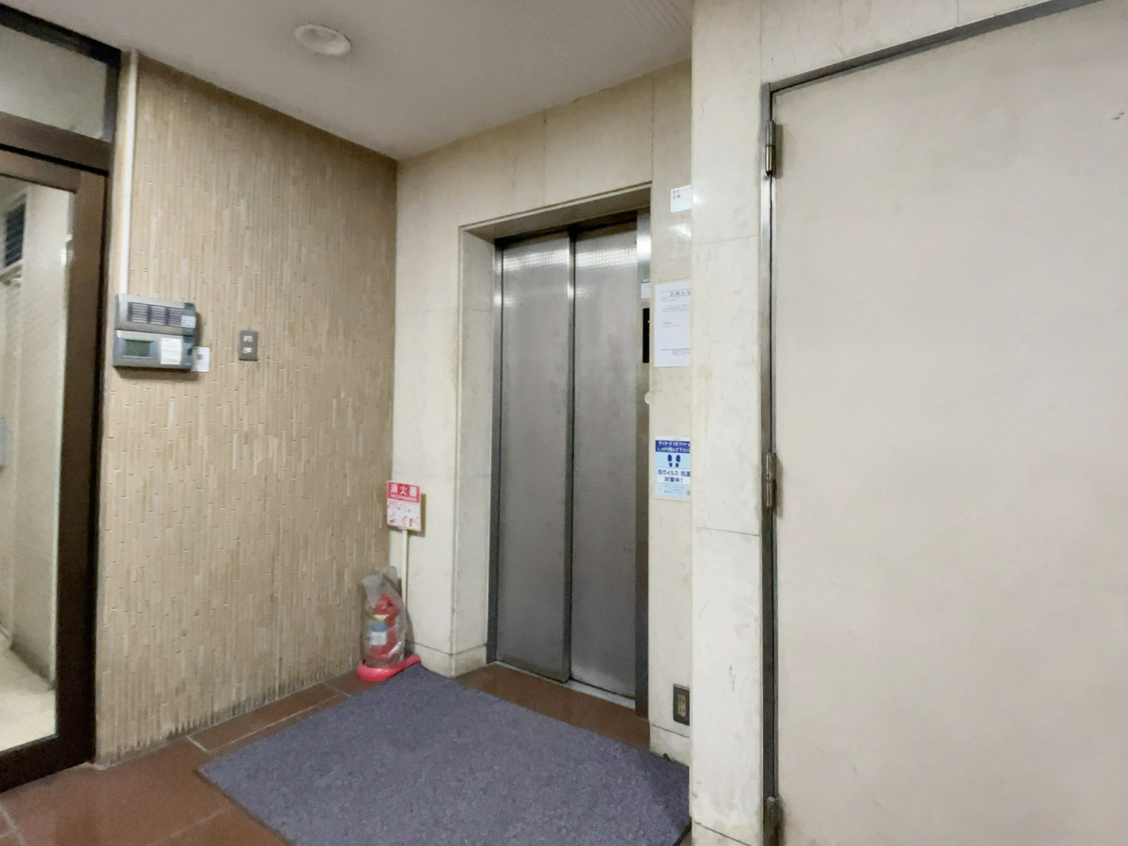 エレベーター(1基)