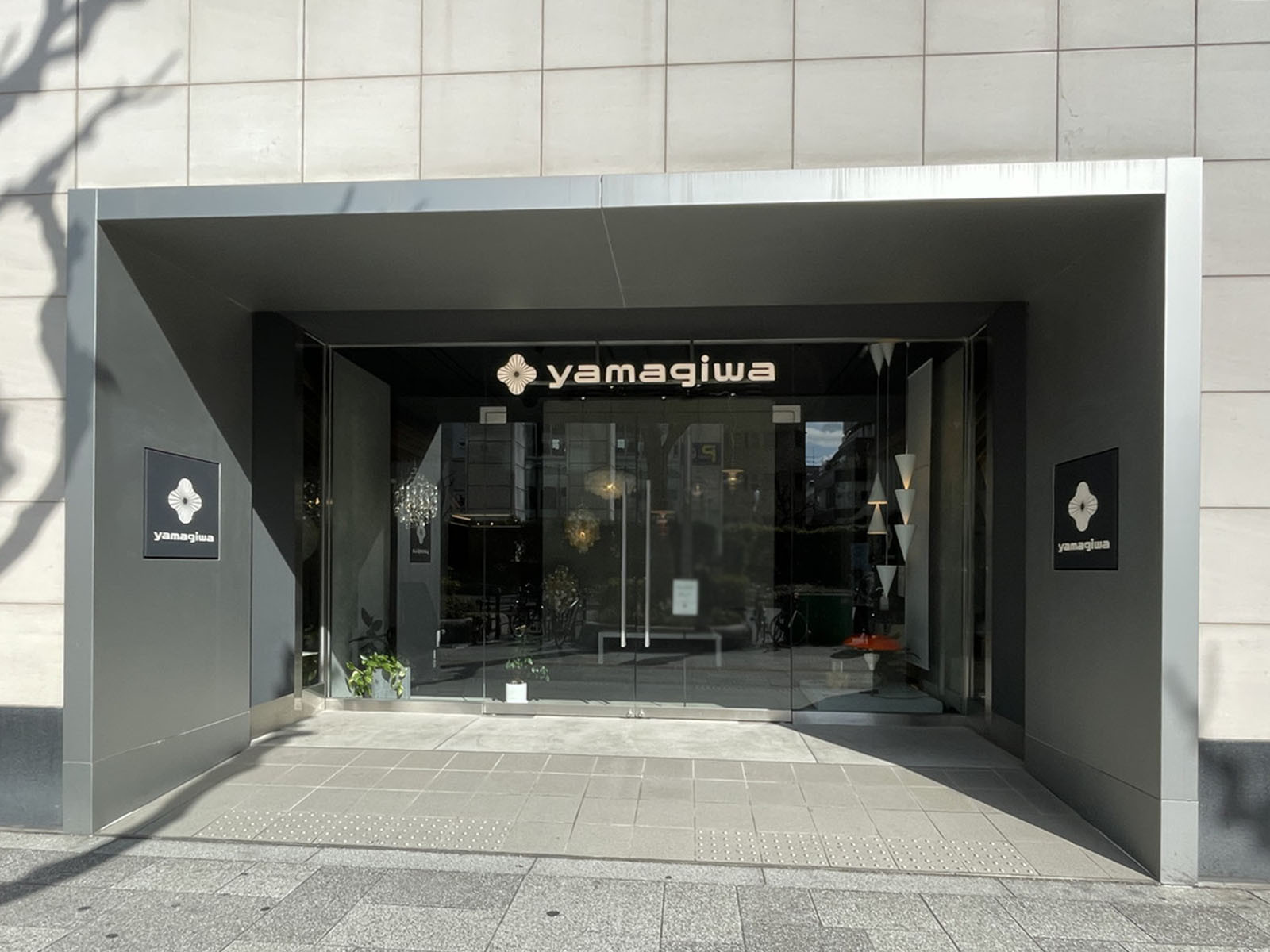 1階のYAMAGIWA OSAKA