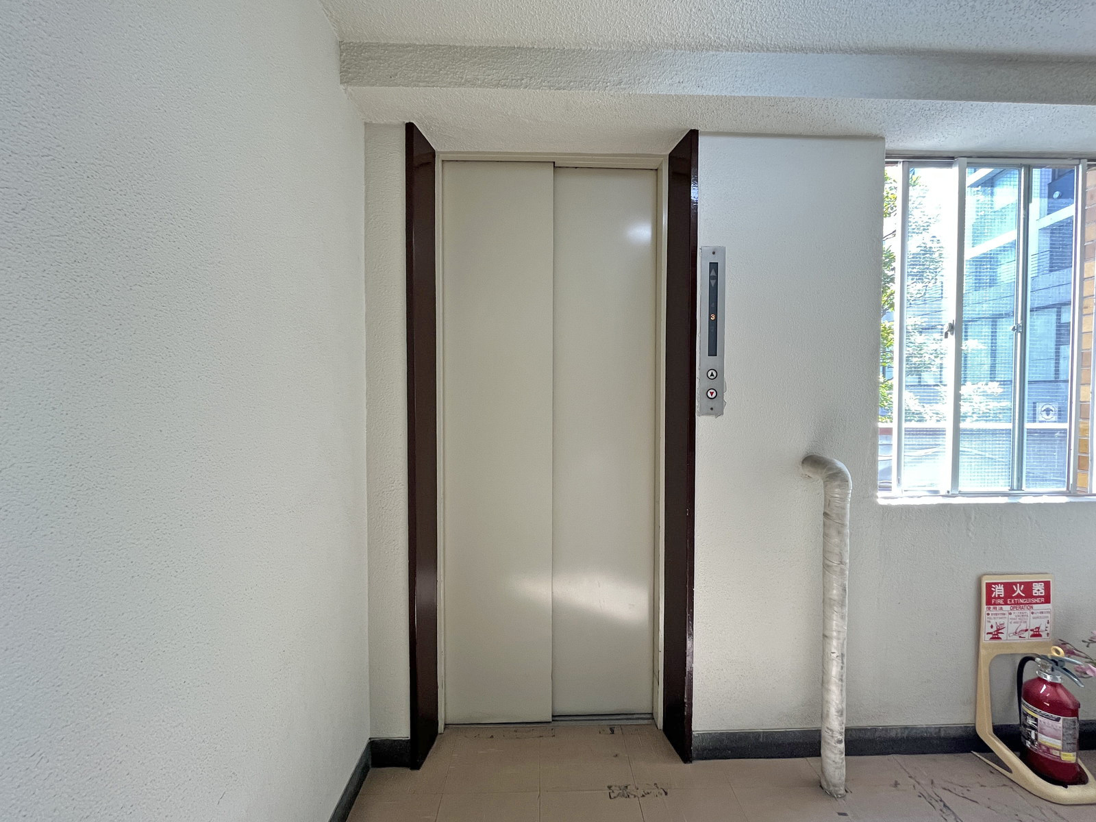 エレベーター（1基）