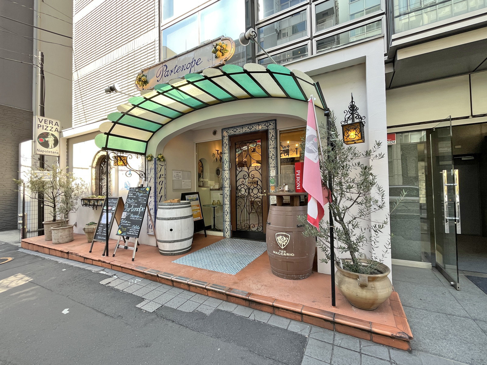 1階の飲食店