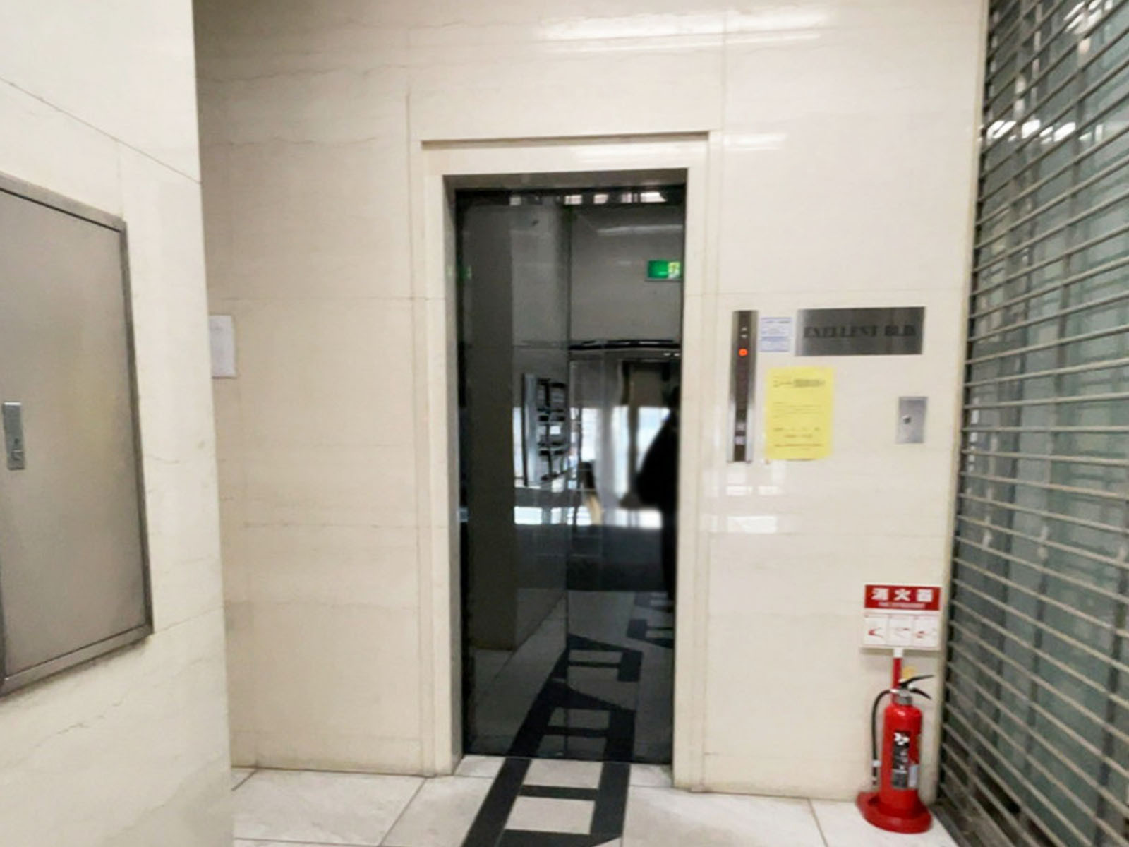 エレベーター