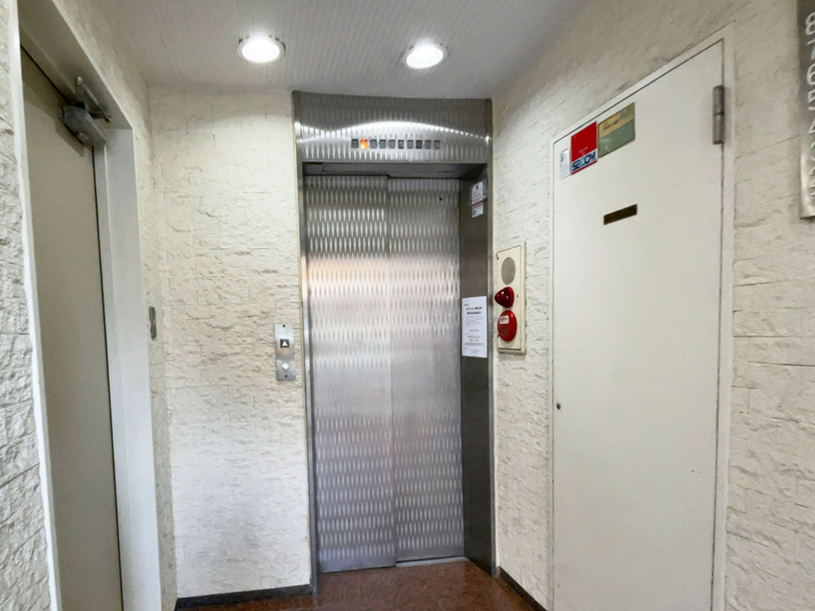 エレベーター