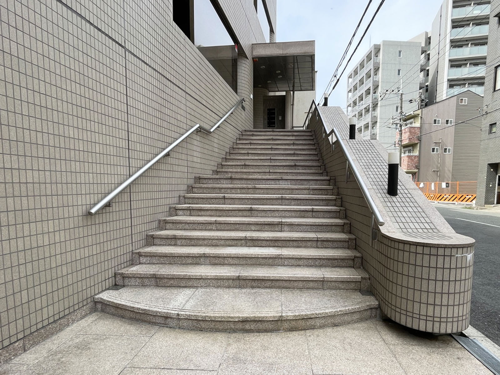エントランスアプローチ
