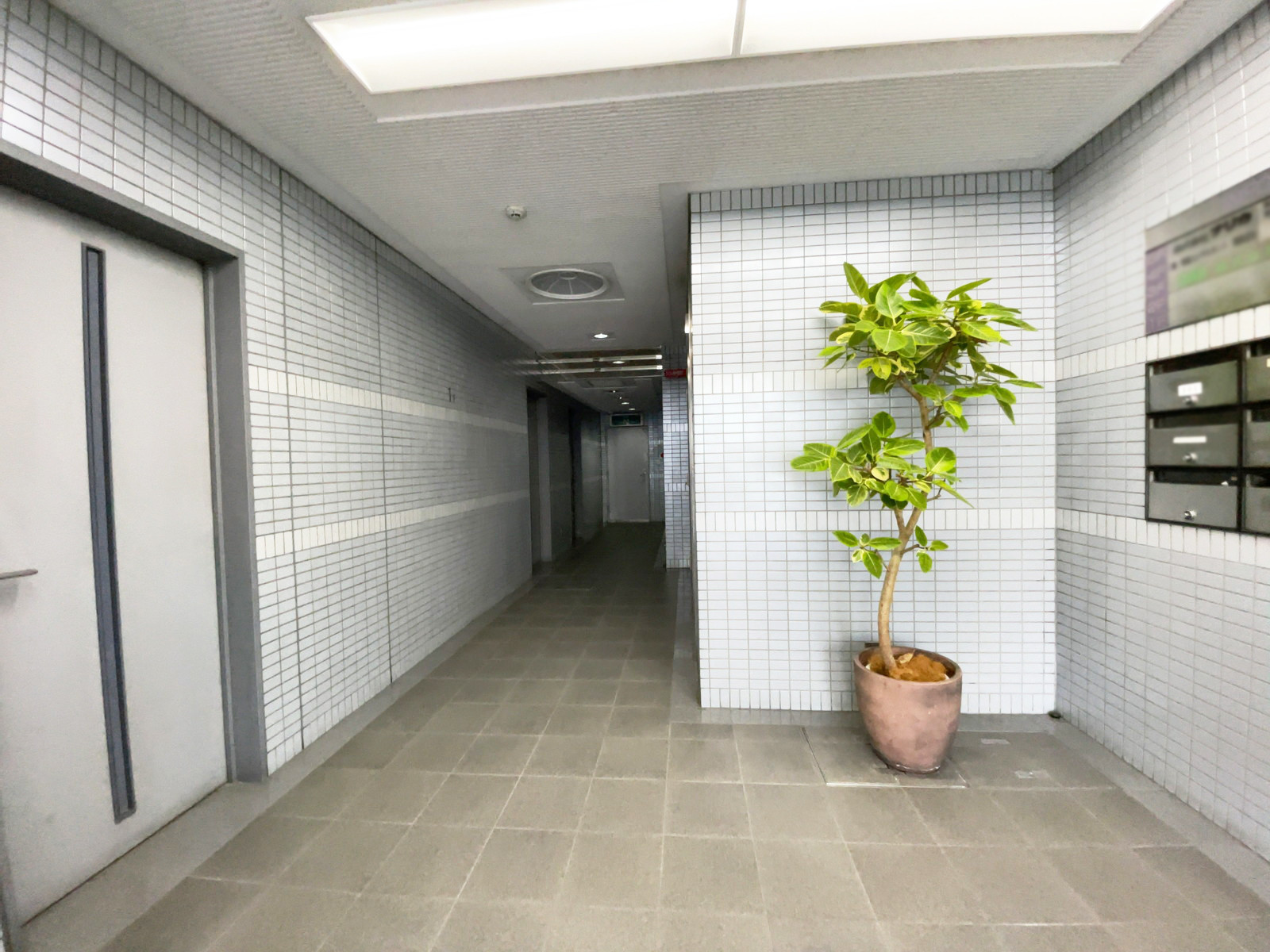 エントランス