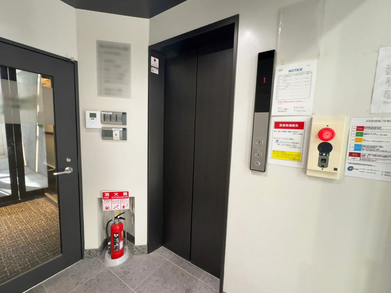 エレベーター（1基）