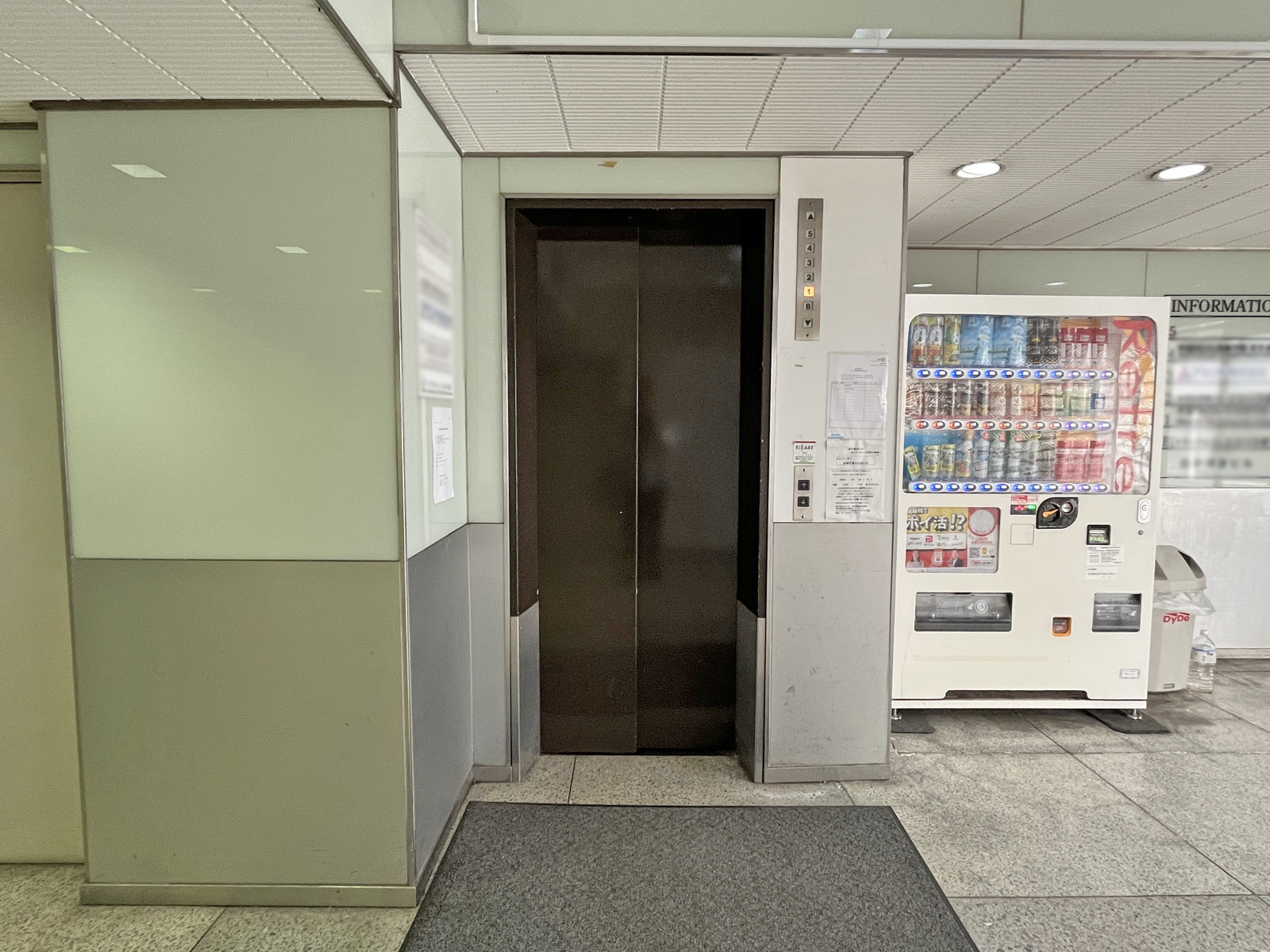エレベーター（1基）