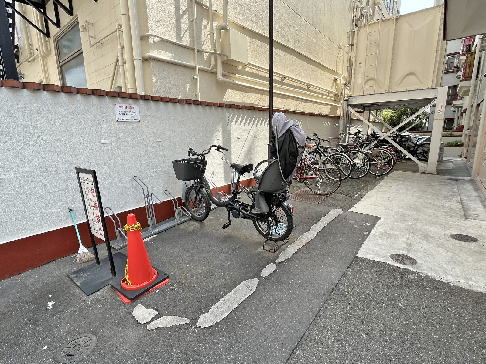 駐輪場