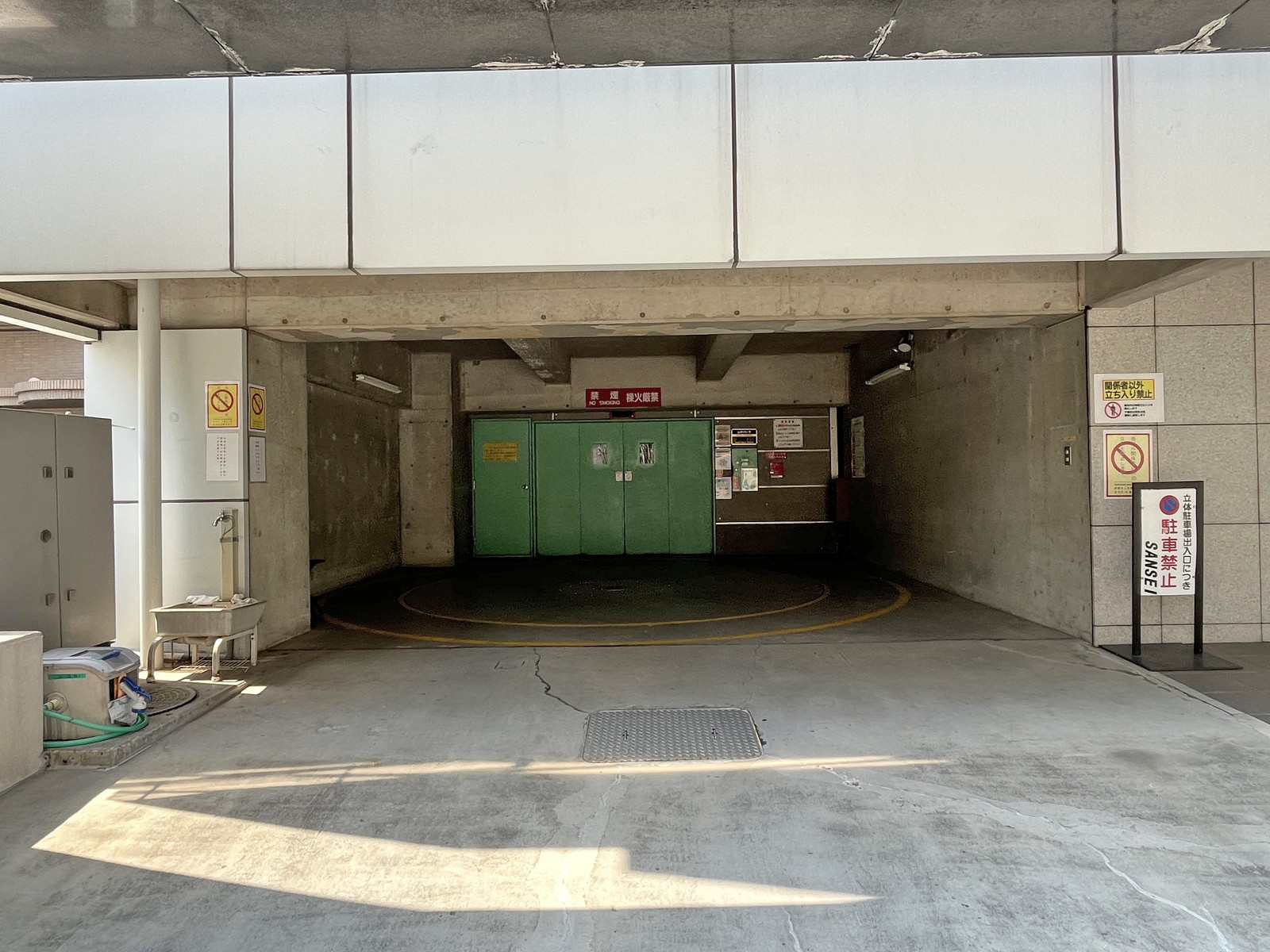 駐車場