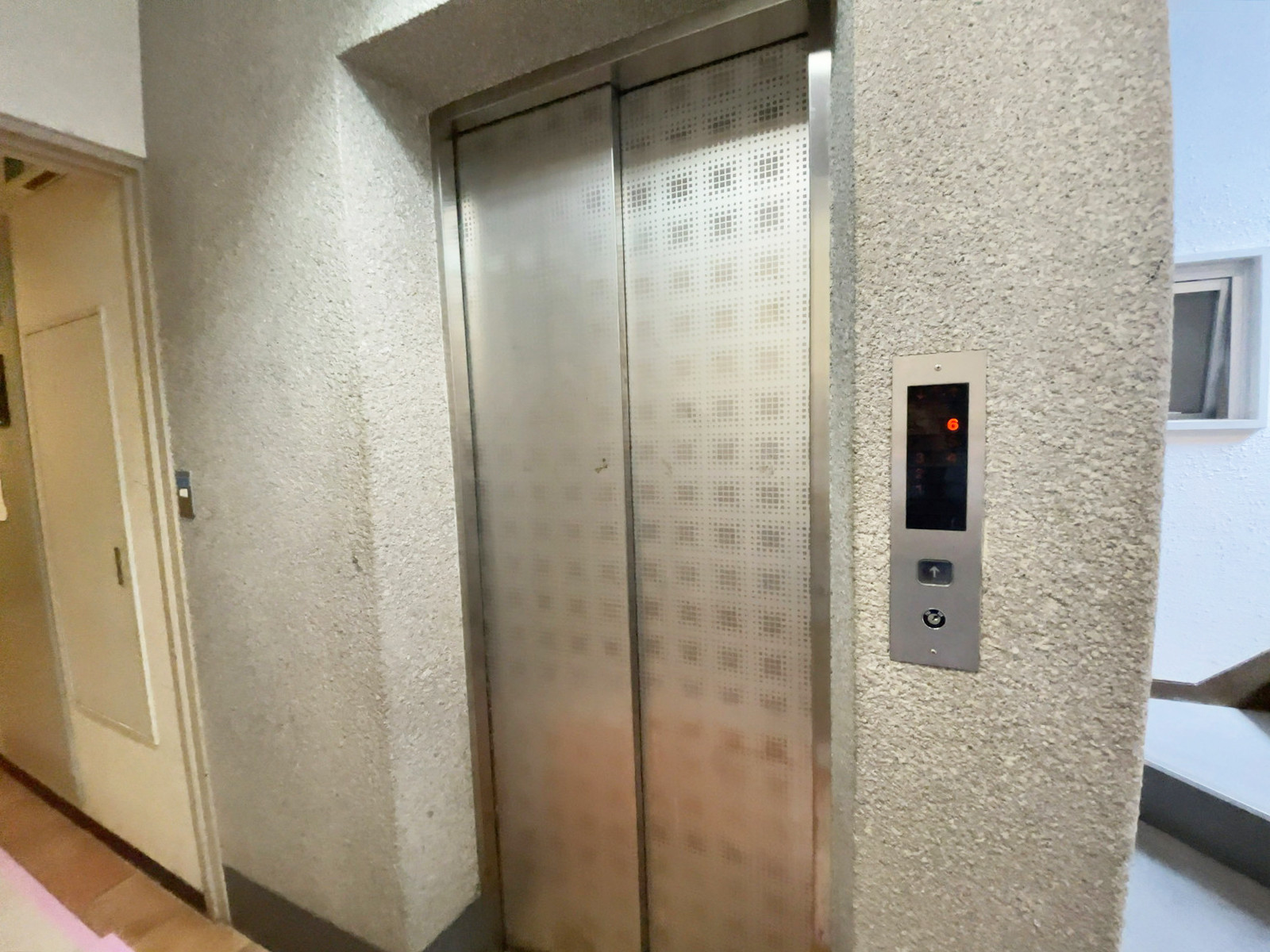 エレベーター