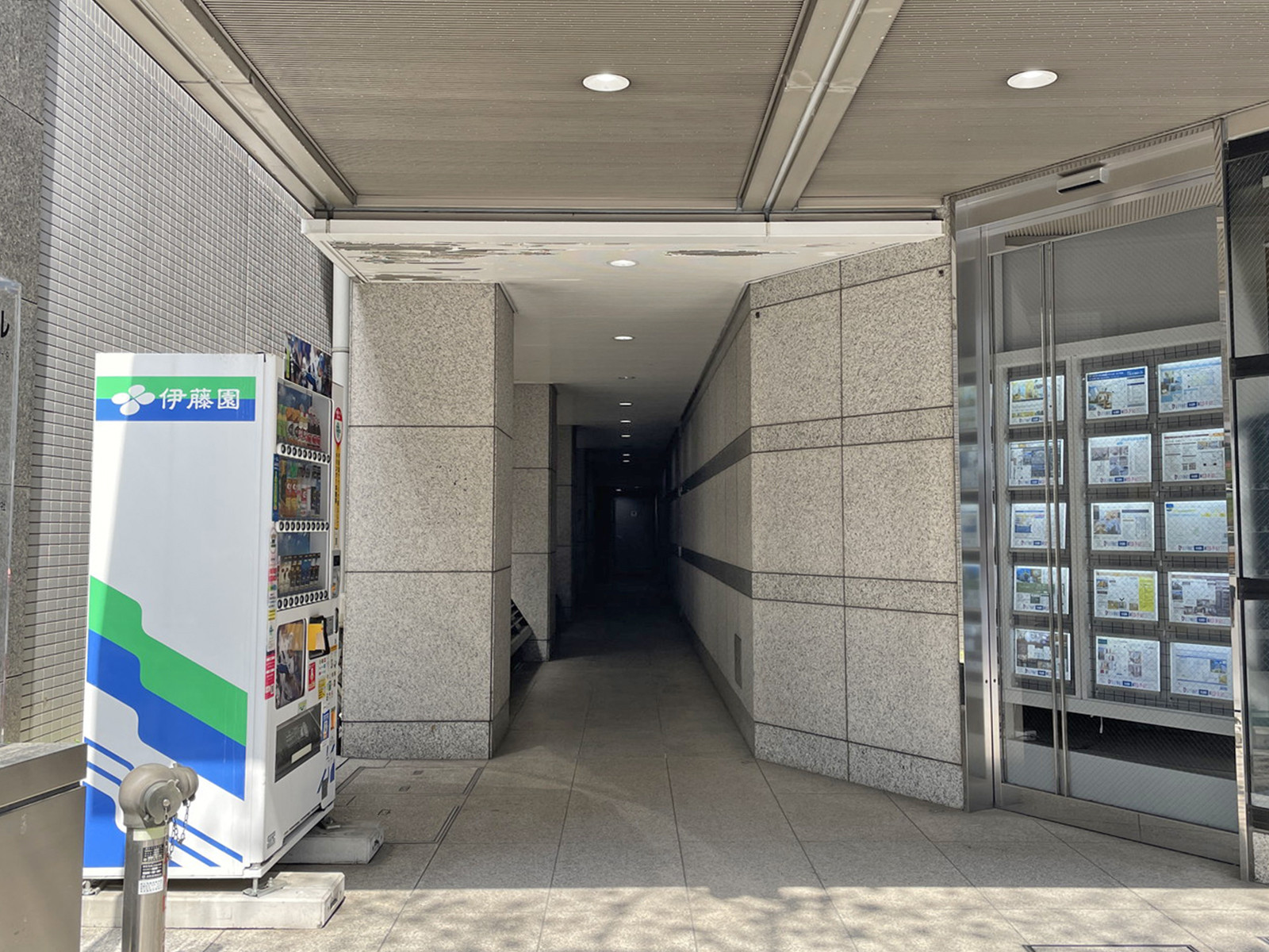 エントランスアプローチ