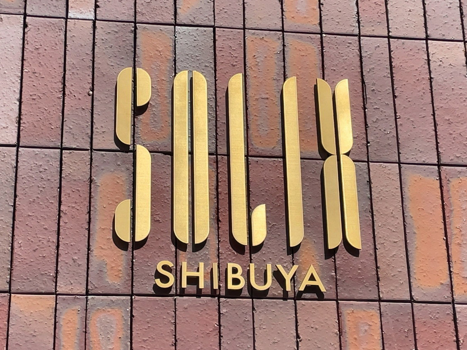 ネームプレート：SOLIX SHIBUYA