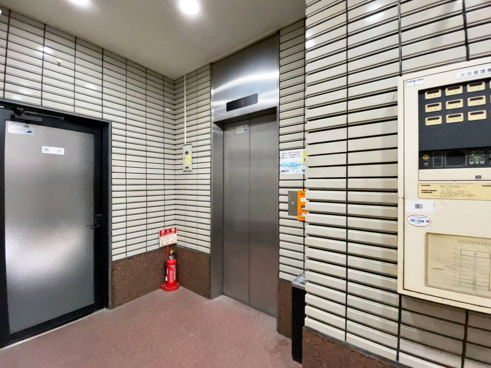 エレベーター(1基)