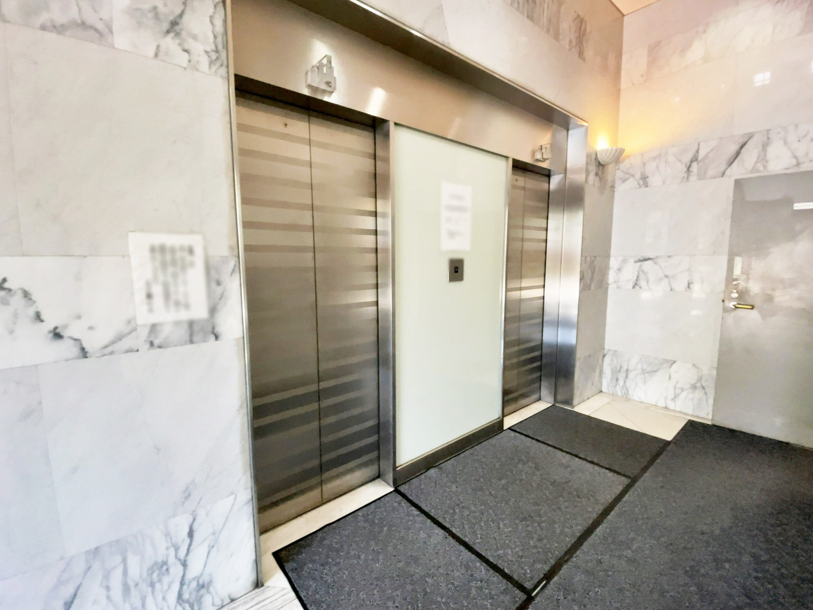 エレベーター(2基)