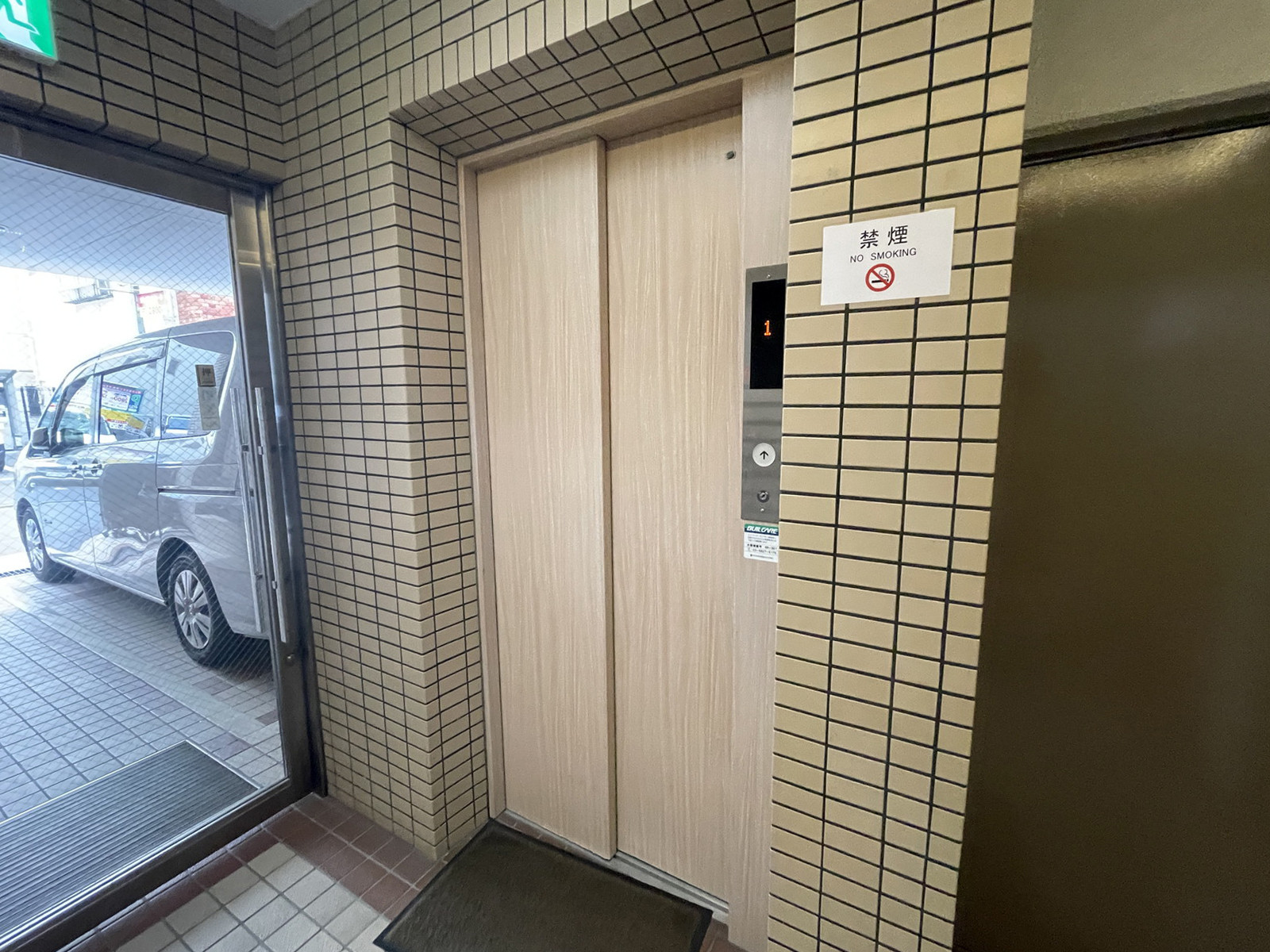 エレベーター