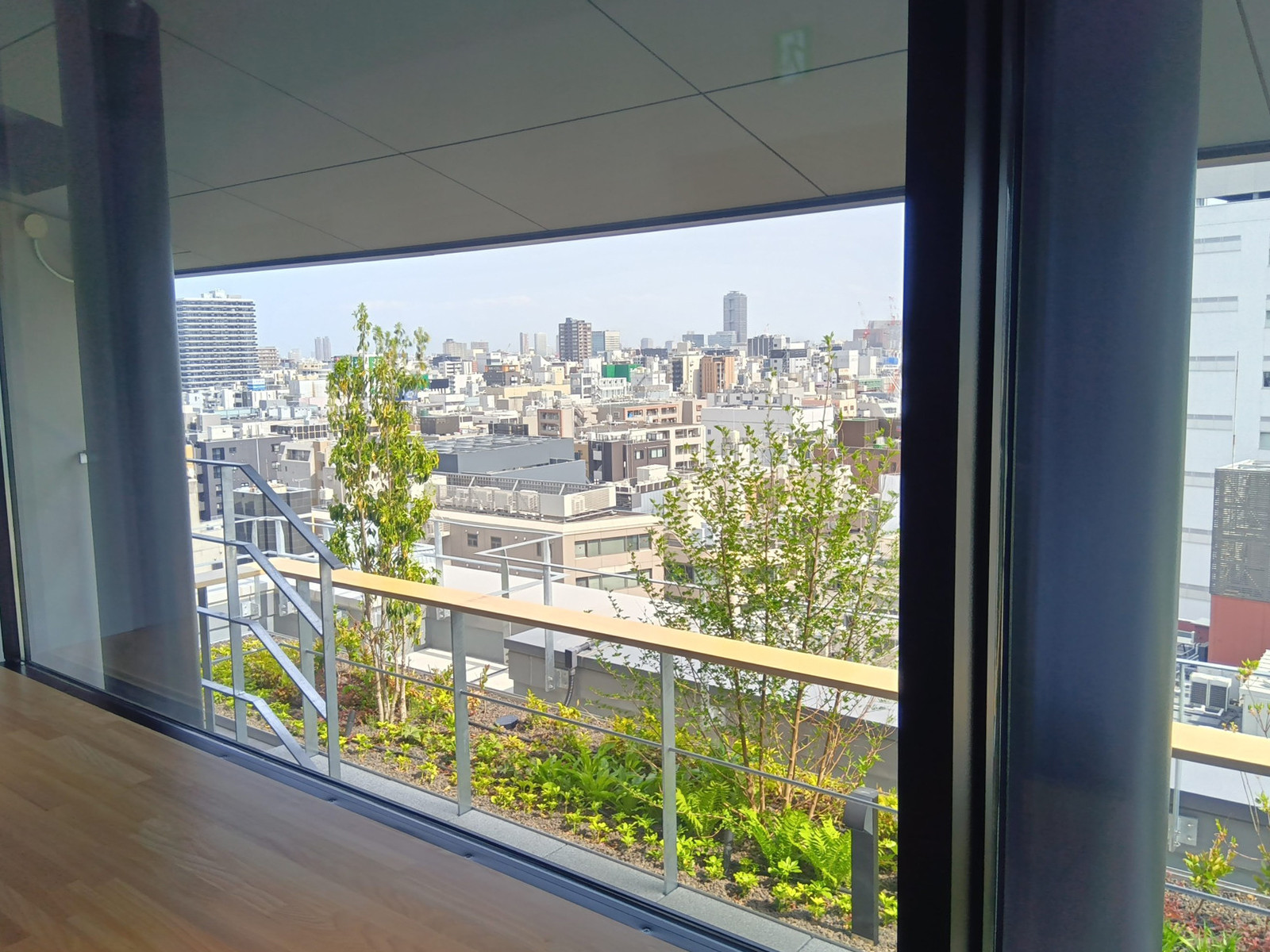 屋上のテラススペース