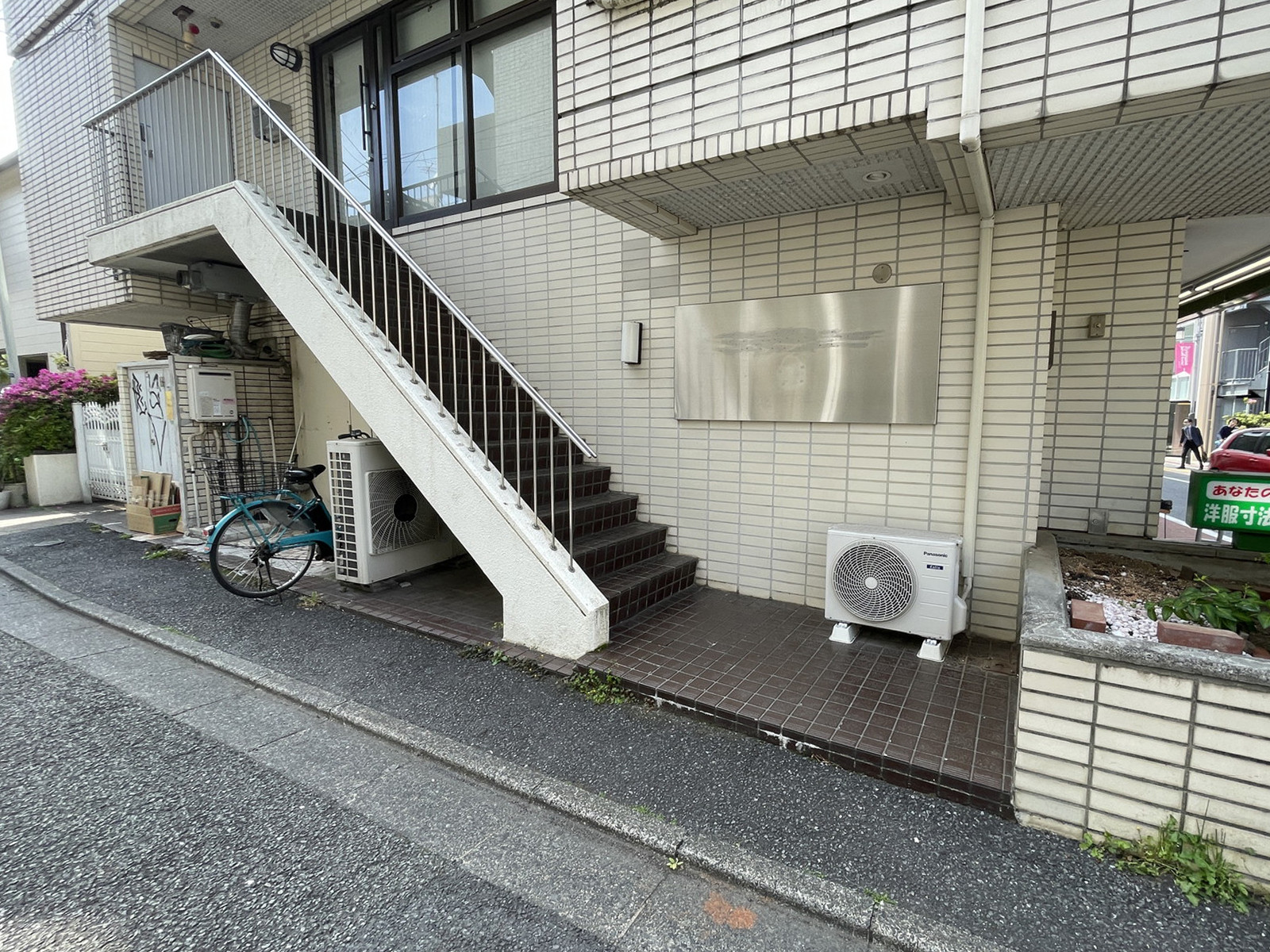 物件出入口