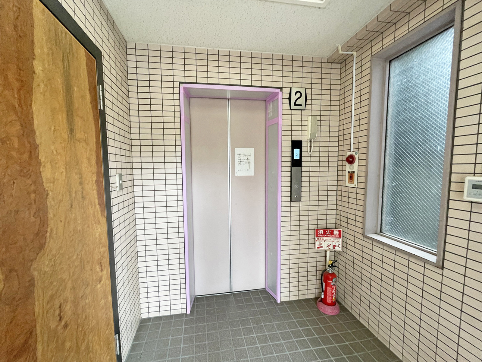 エレベーター(1基)