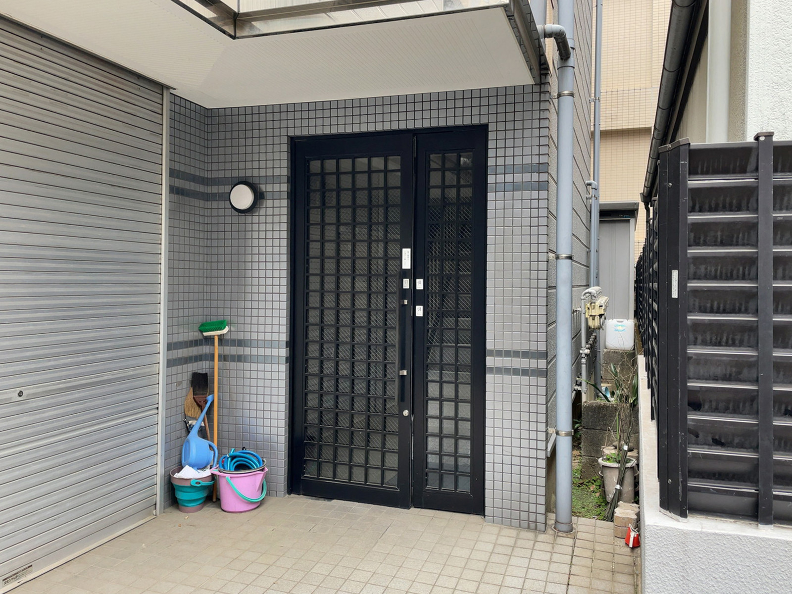 物件出入口