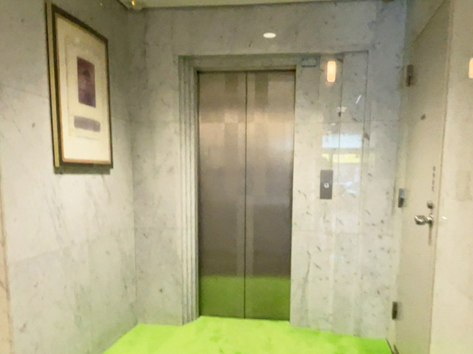 エレベーター