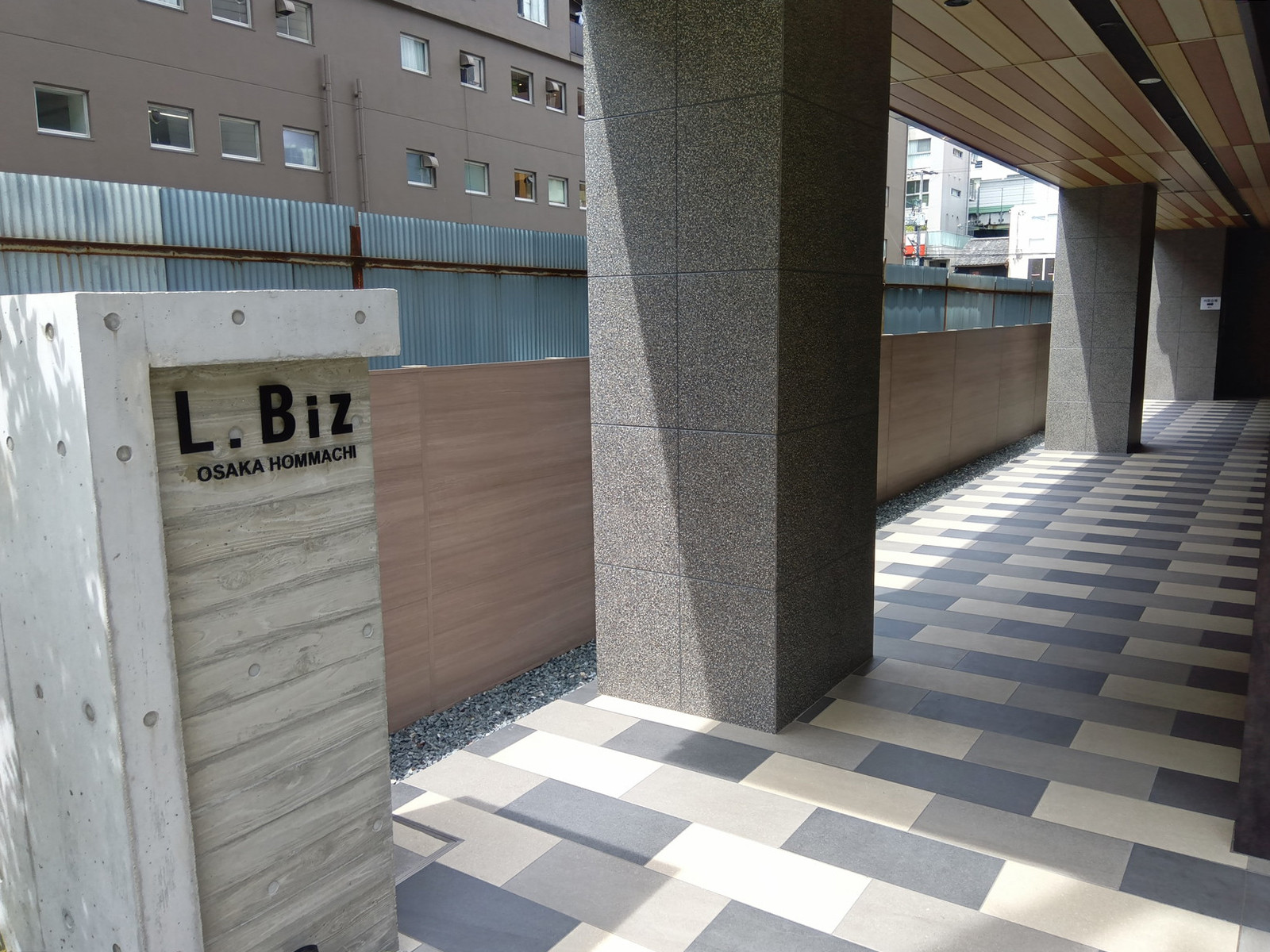 エントランスアプローチ