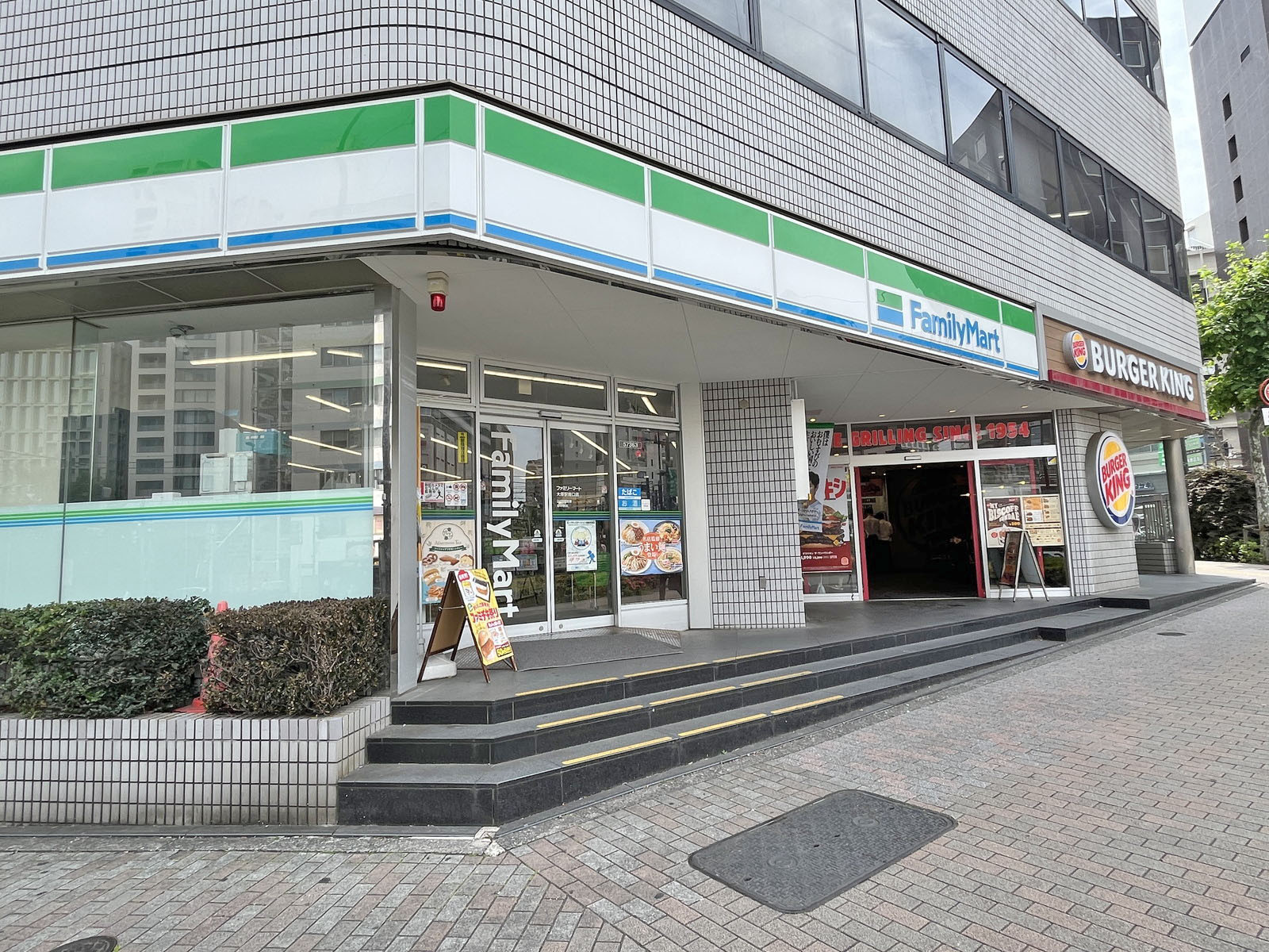 1階テナントの様子