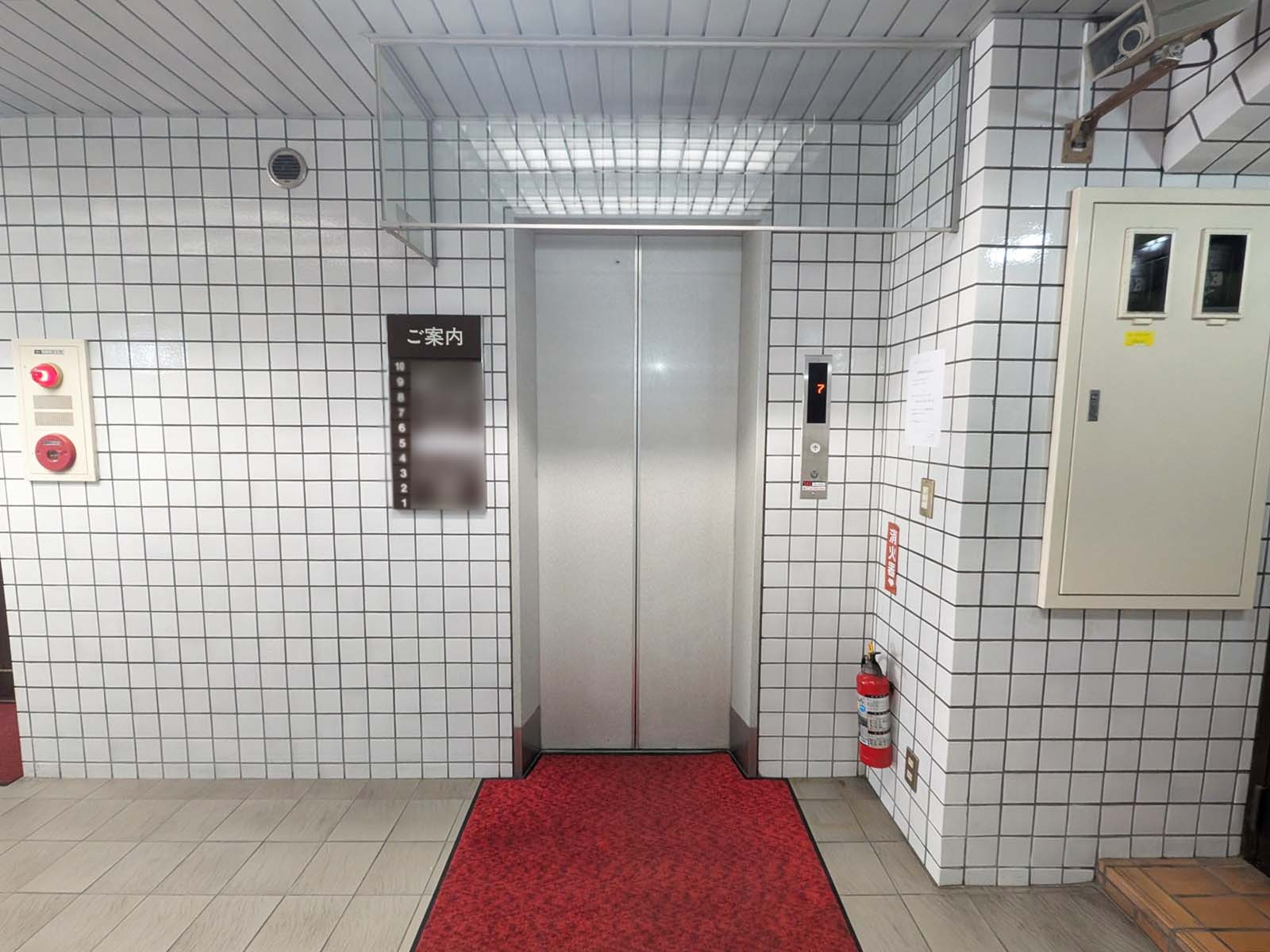 エレベーター(1基)