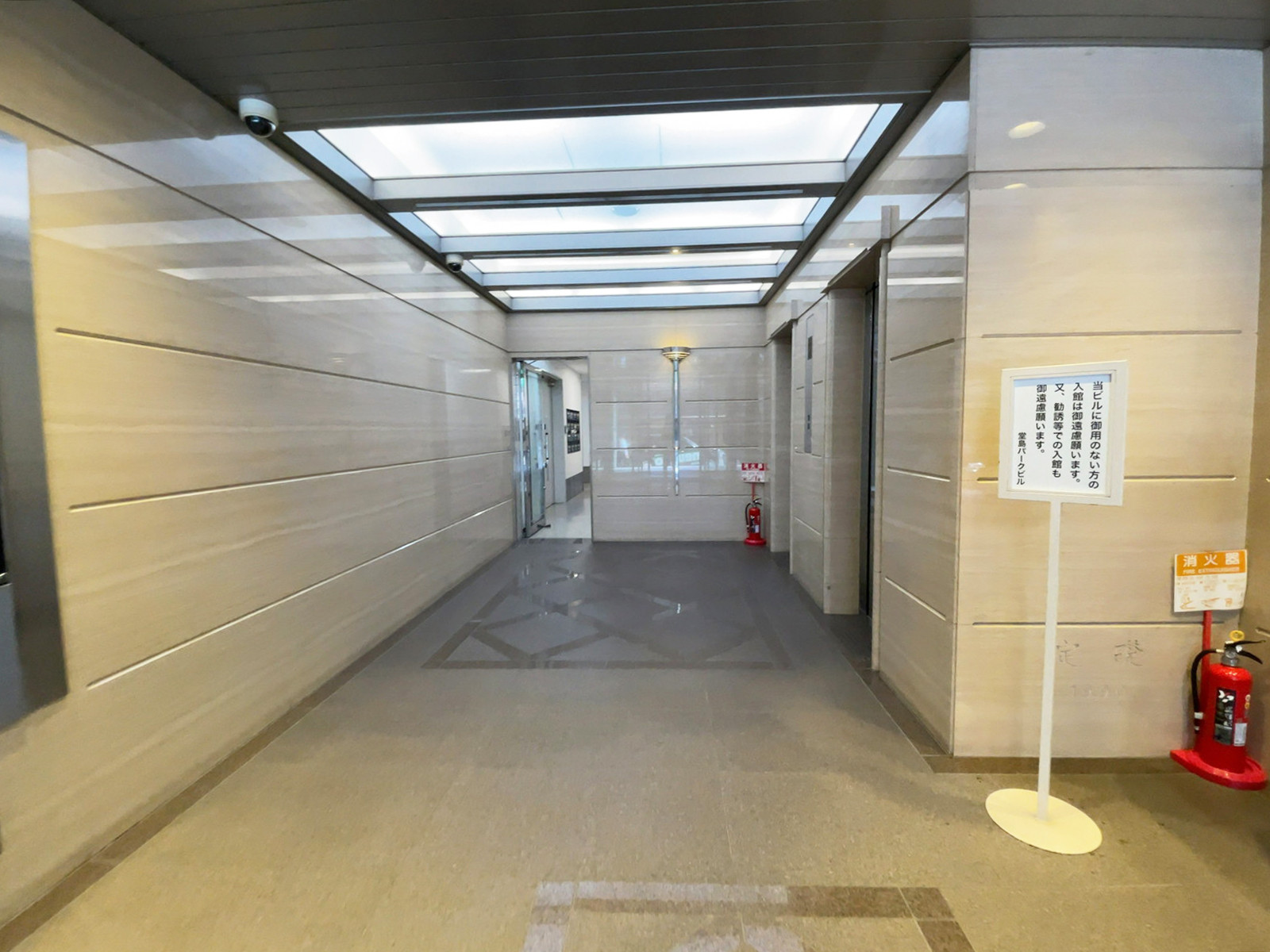 エントランス